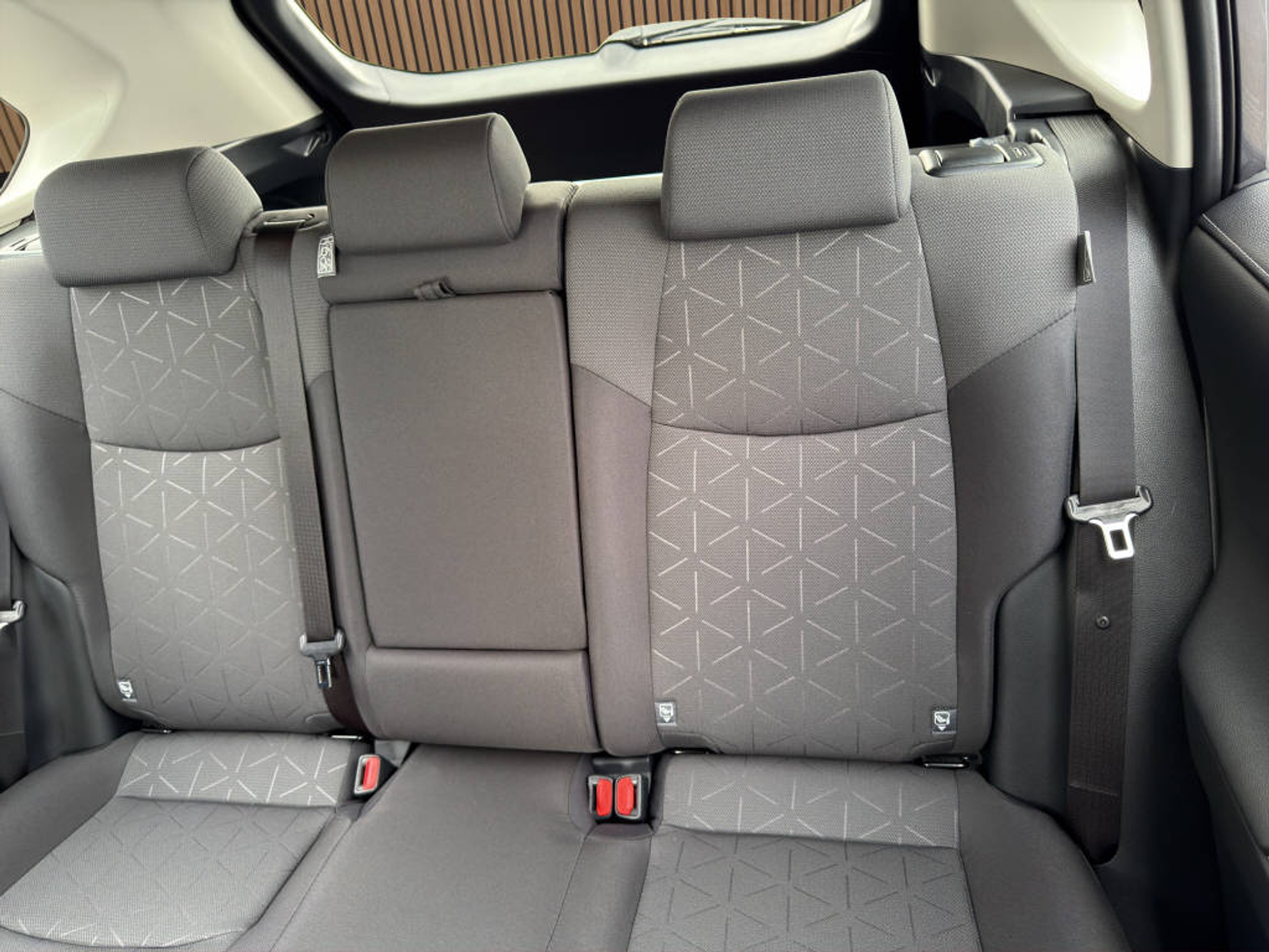 listing desktop thumbnail image 14