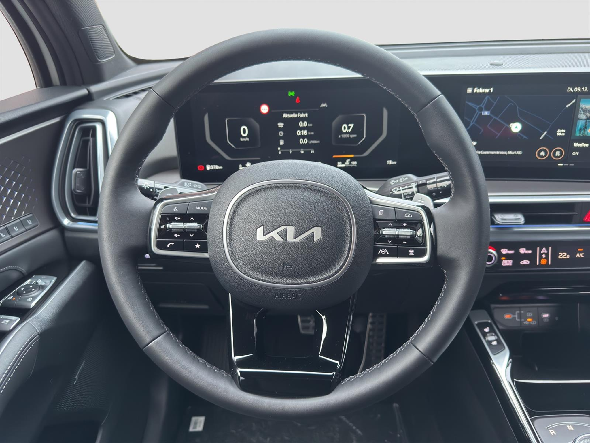 listing desktop thumbnail image 9