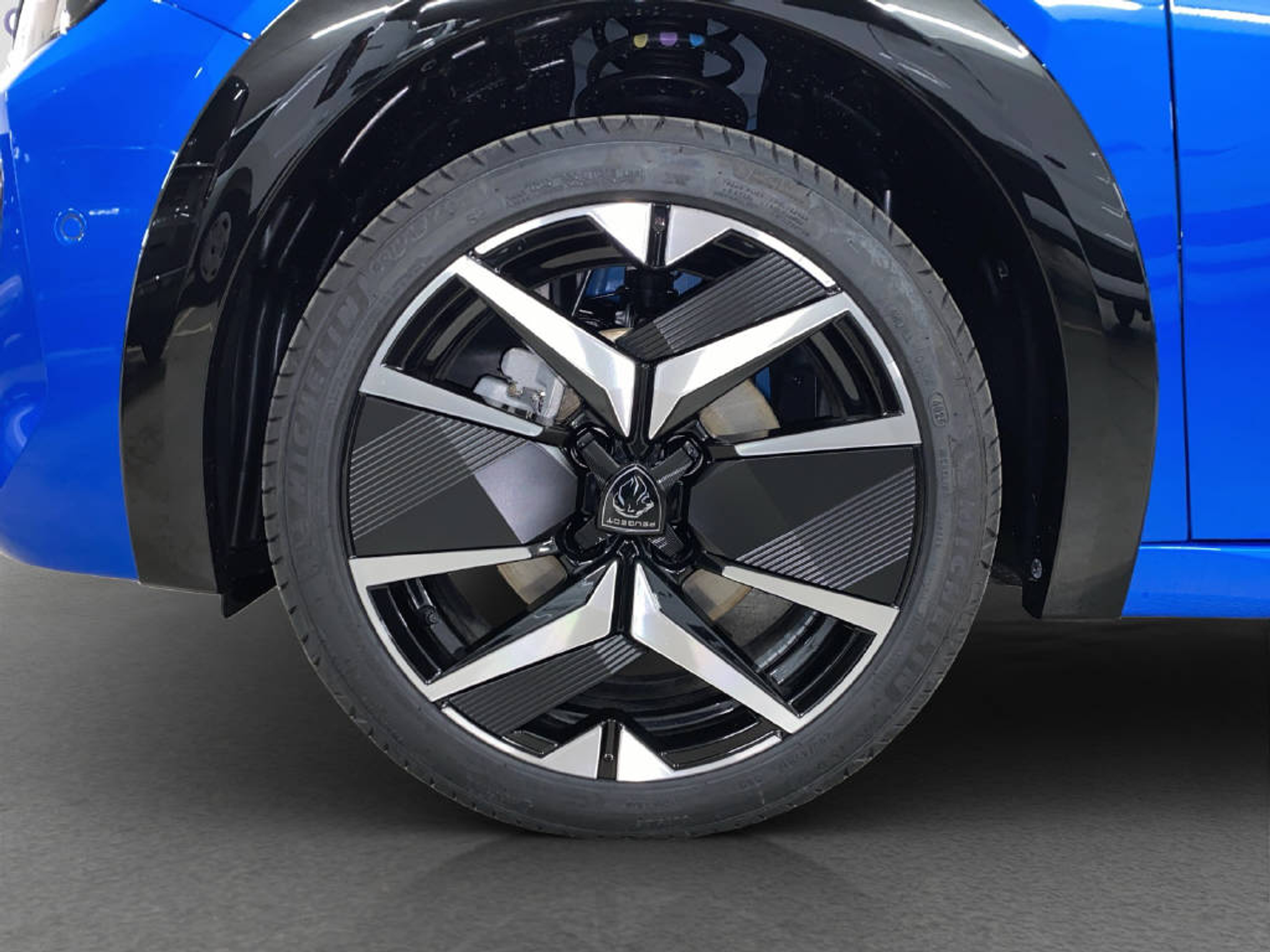 listing desktop thumbnail image 14