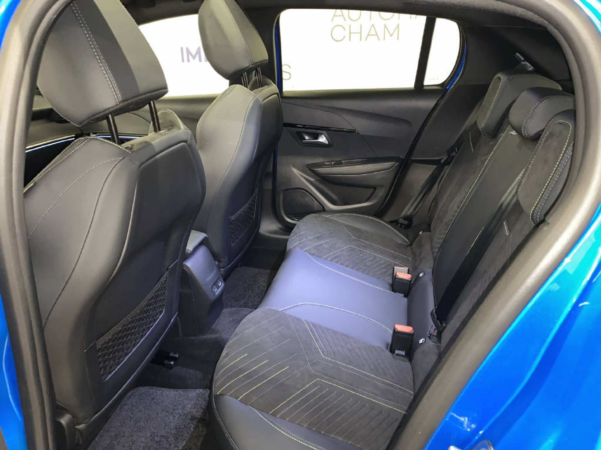 listing desktop thumbnail image 16