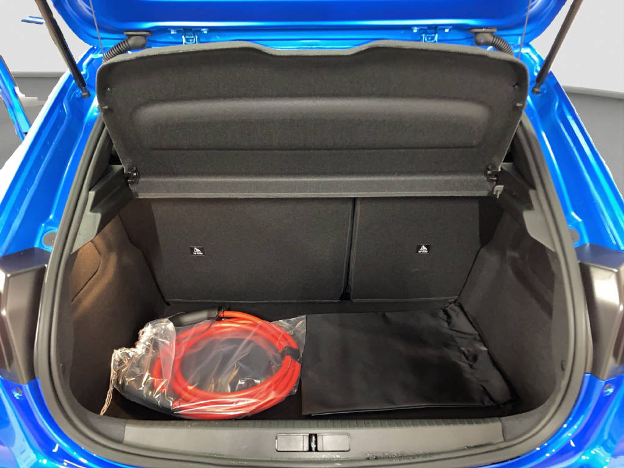 listing desktop thumbnail image 13