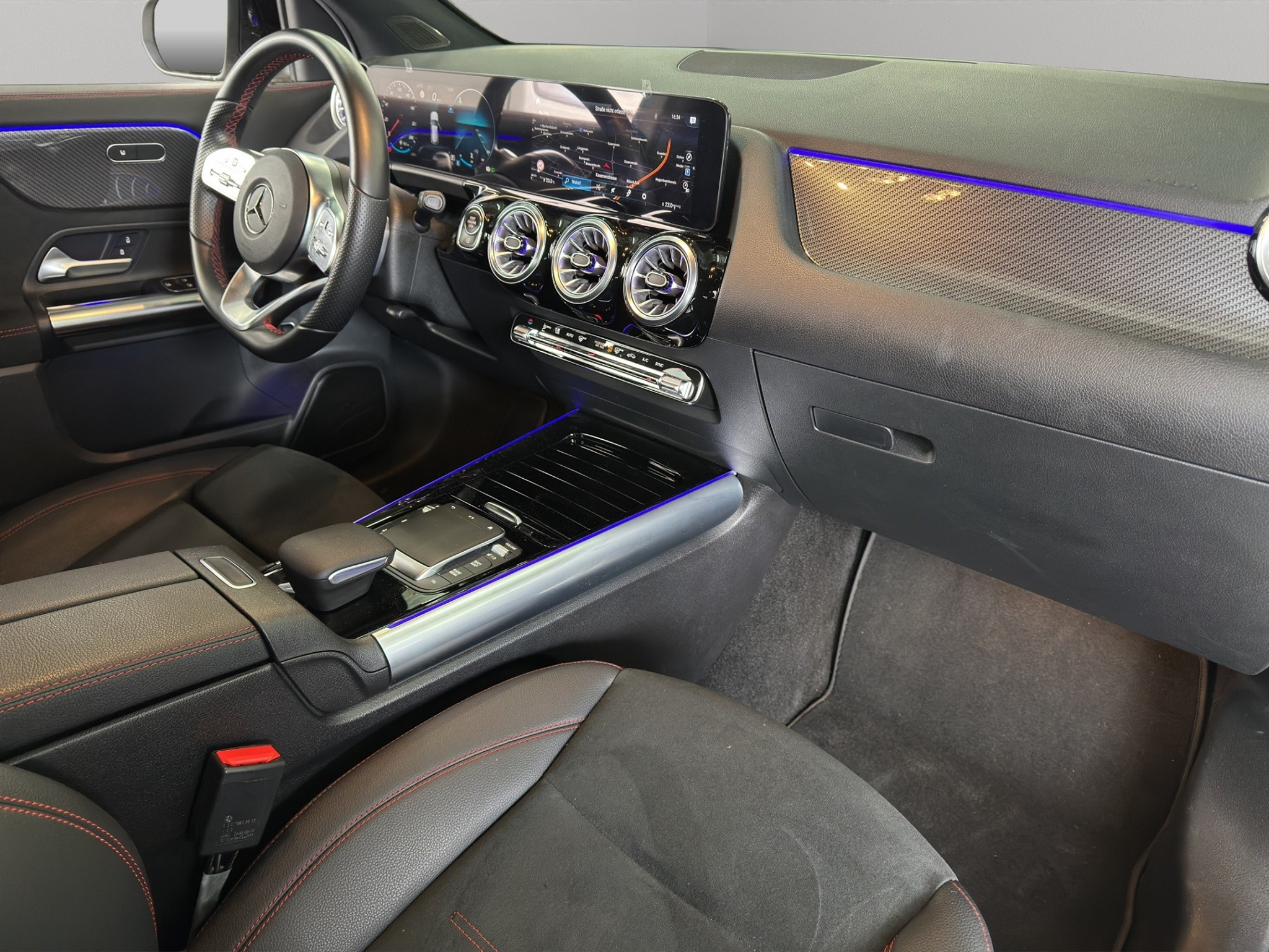 listing desktop thumbnail image 9