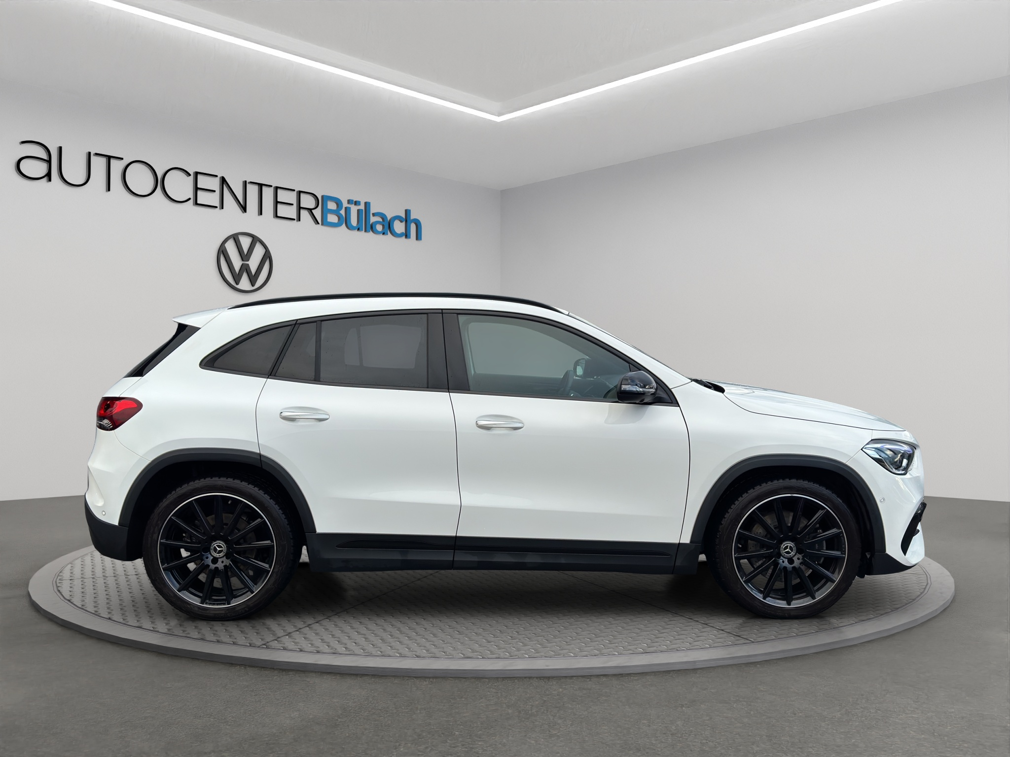 listing desktop thumbnail image 3