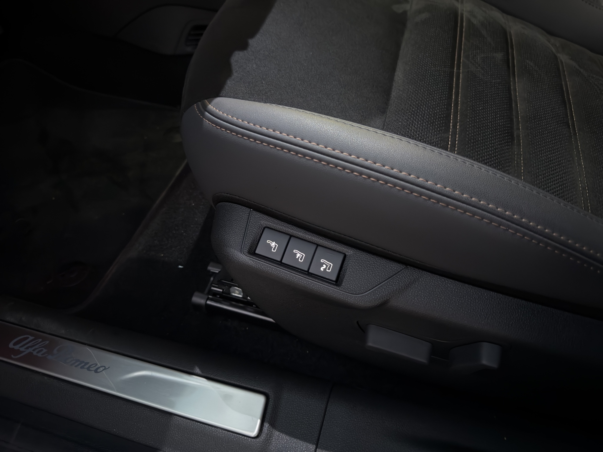 listing desktop thumbnail image 23