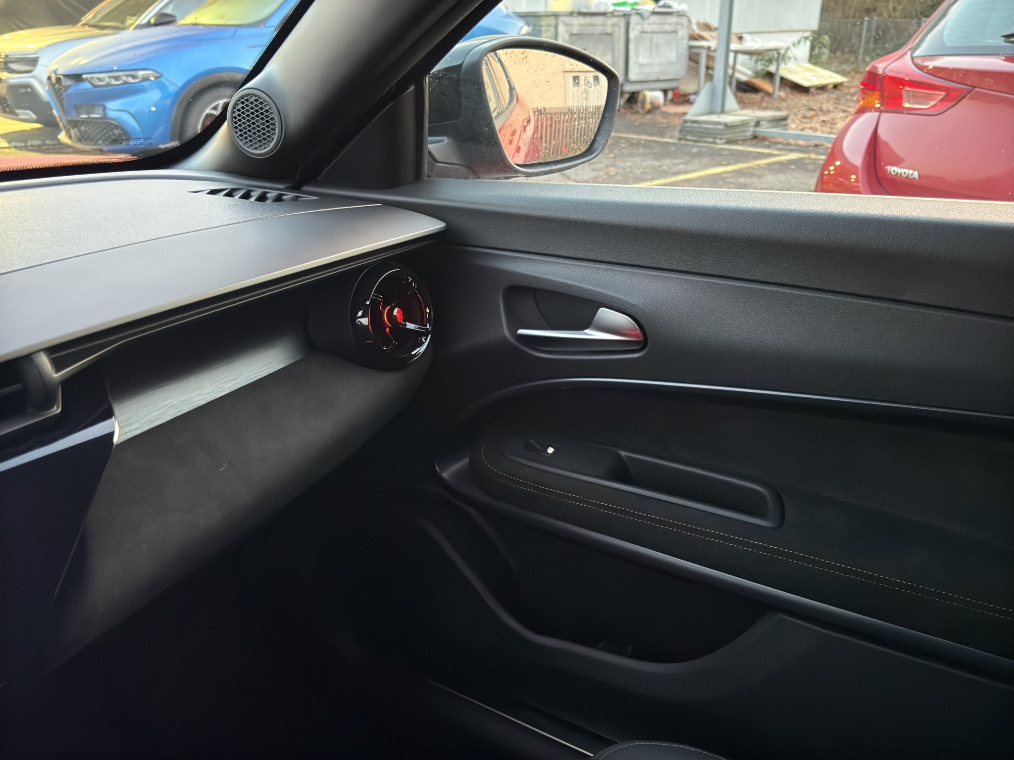 listing desktop thumbnail image 30