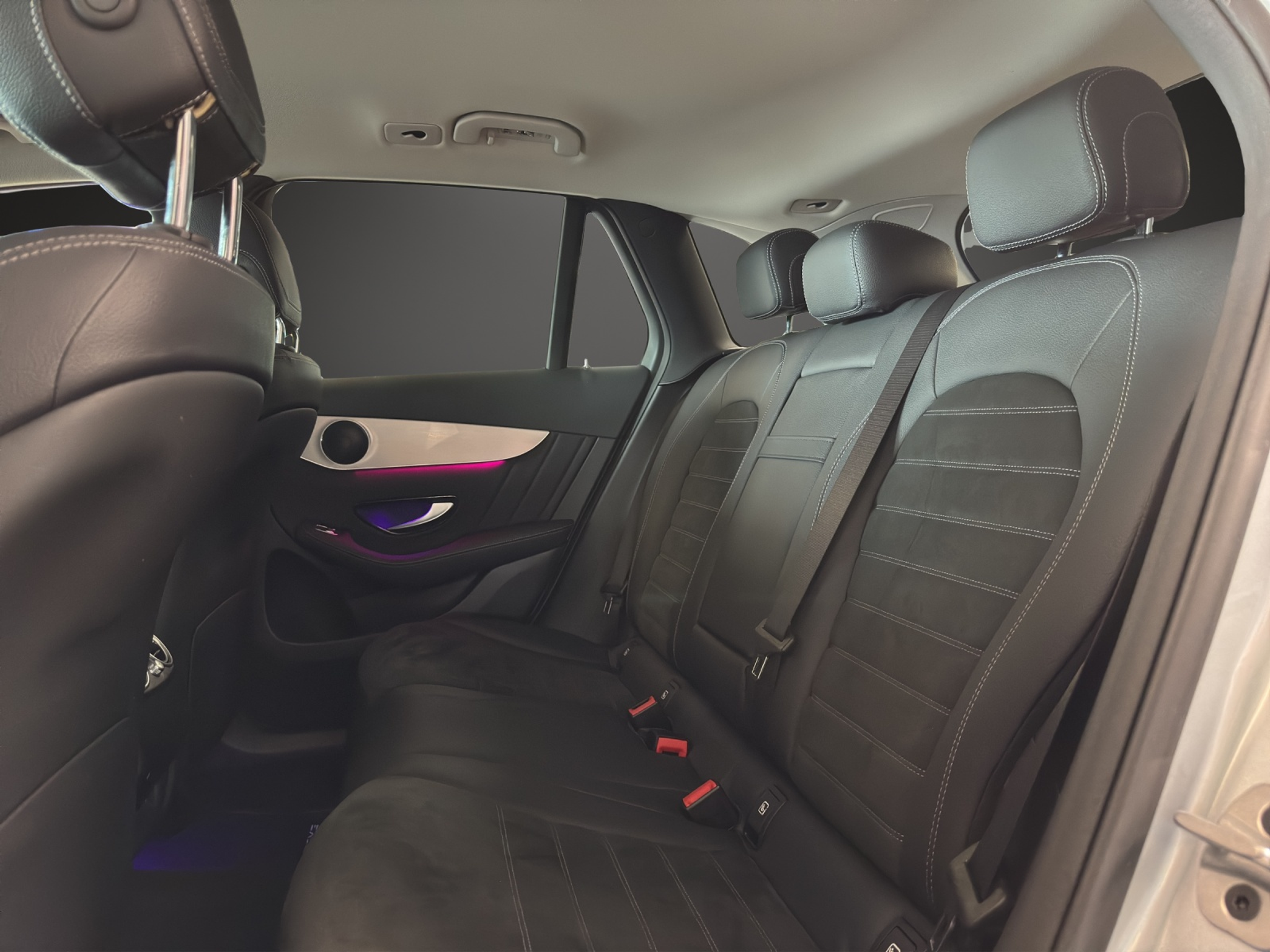 listing desktop thumbnail image 11