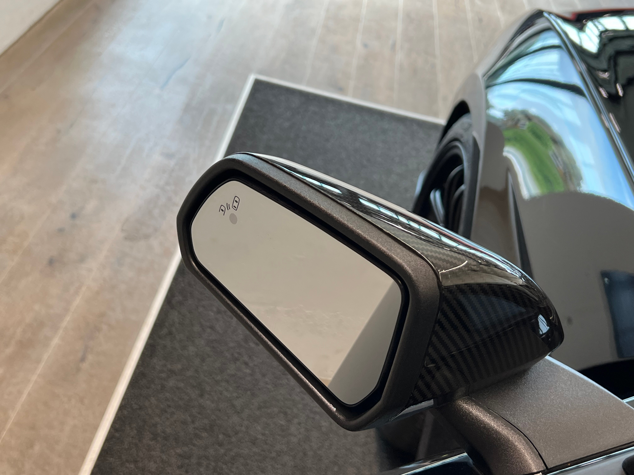 listing desktop thumbnail image 18