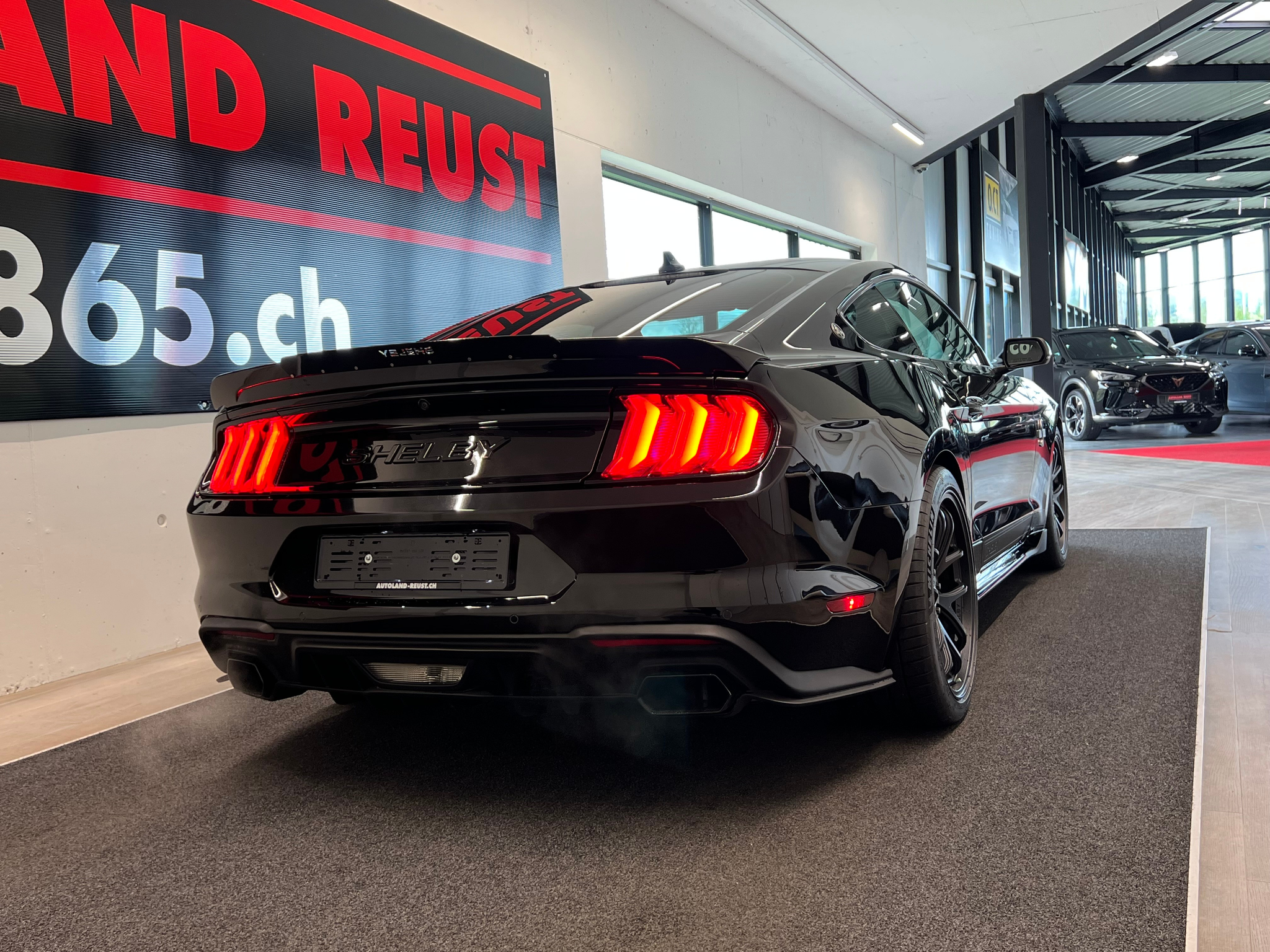 listing desktop thumbnail image 10