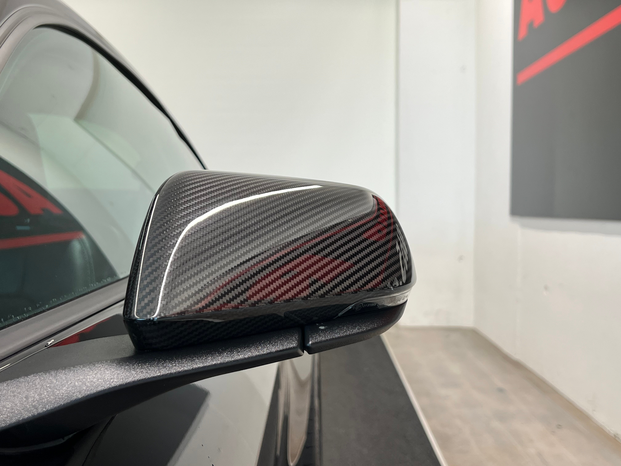 listing desktop thumbnail image 5