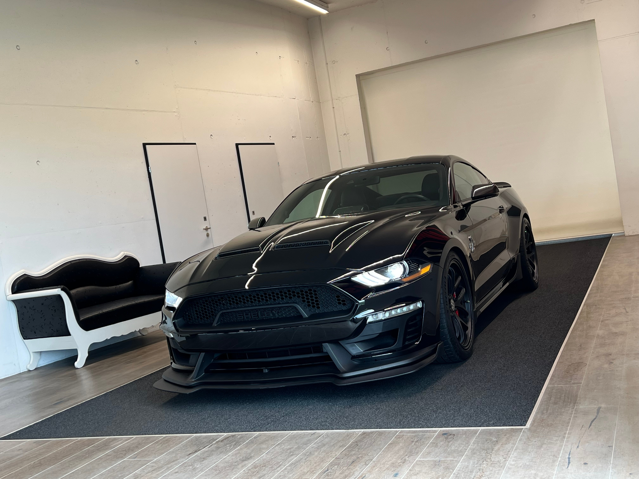 listing desktop thumbnail image 2