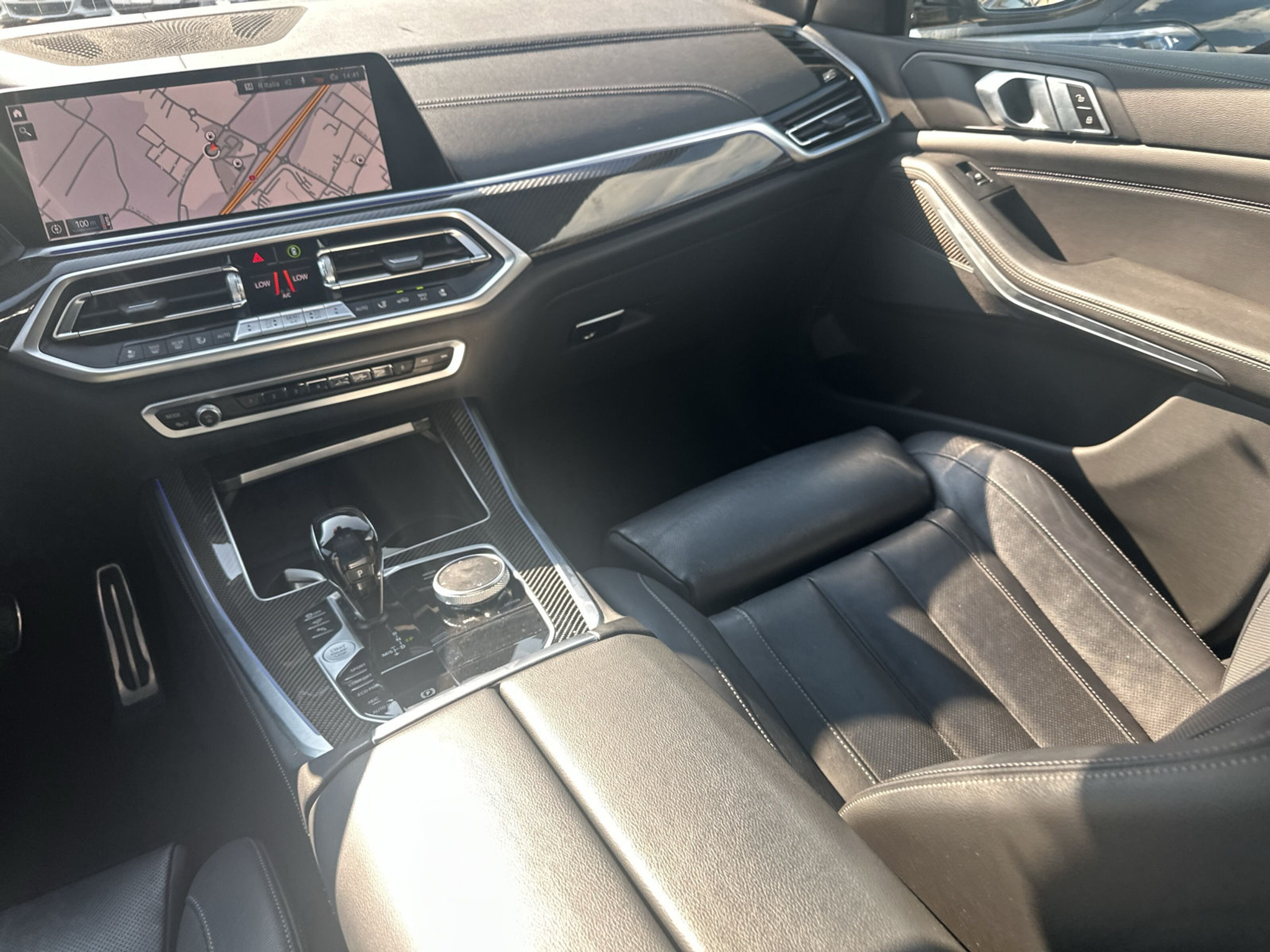 listing desktop thumbnail image 12