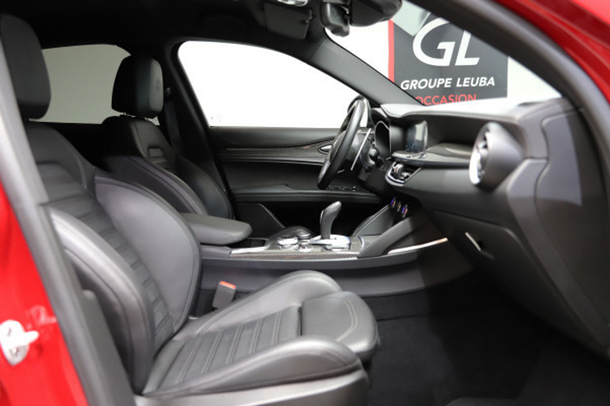 listing desktop thumbnail image 8