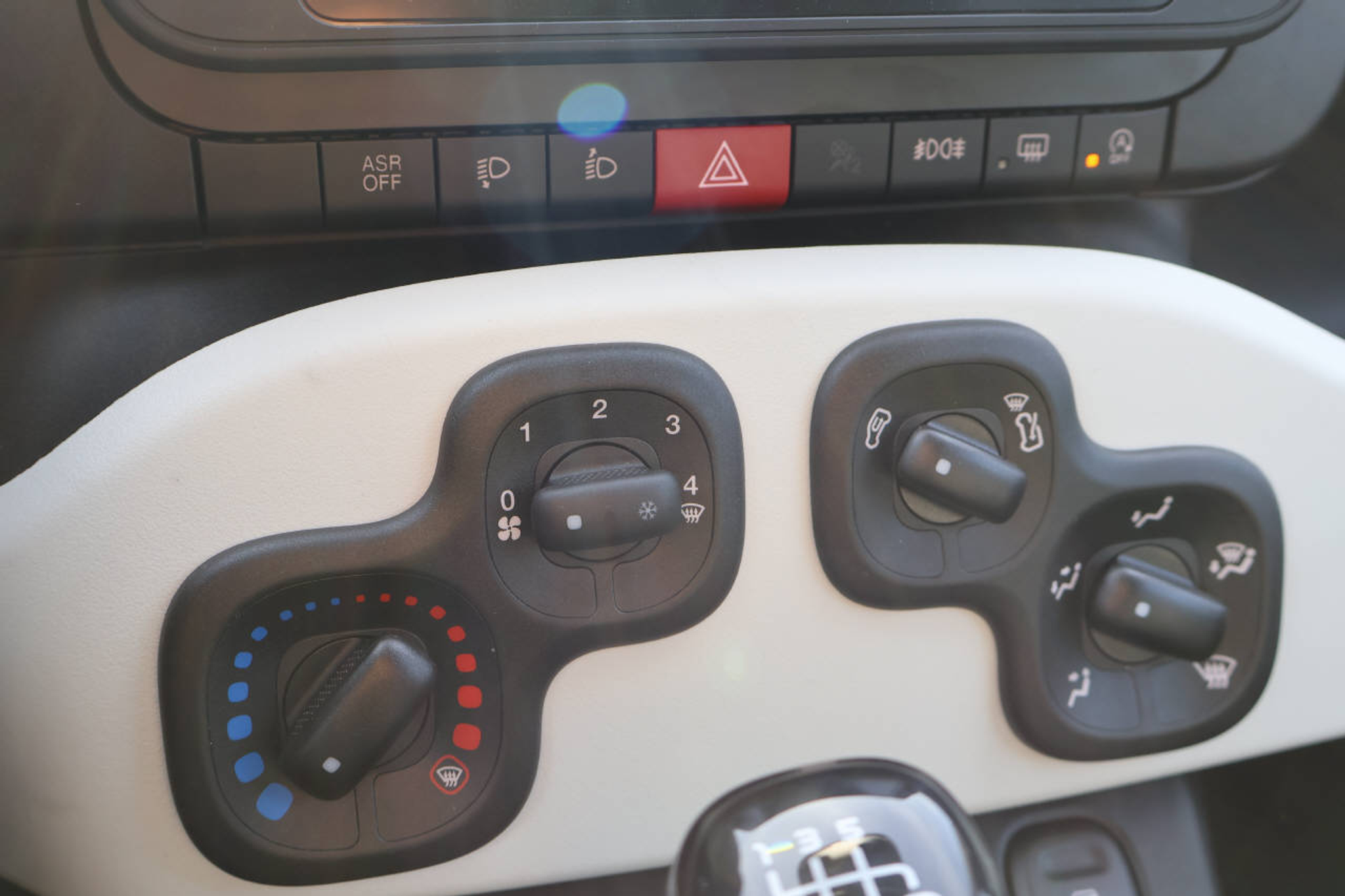 listing desktop thumbnail image 15