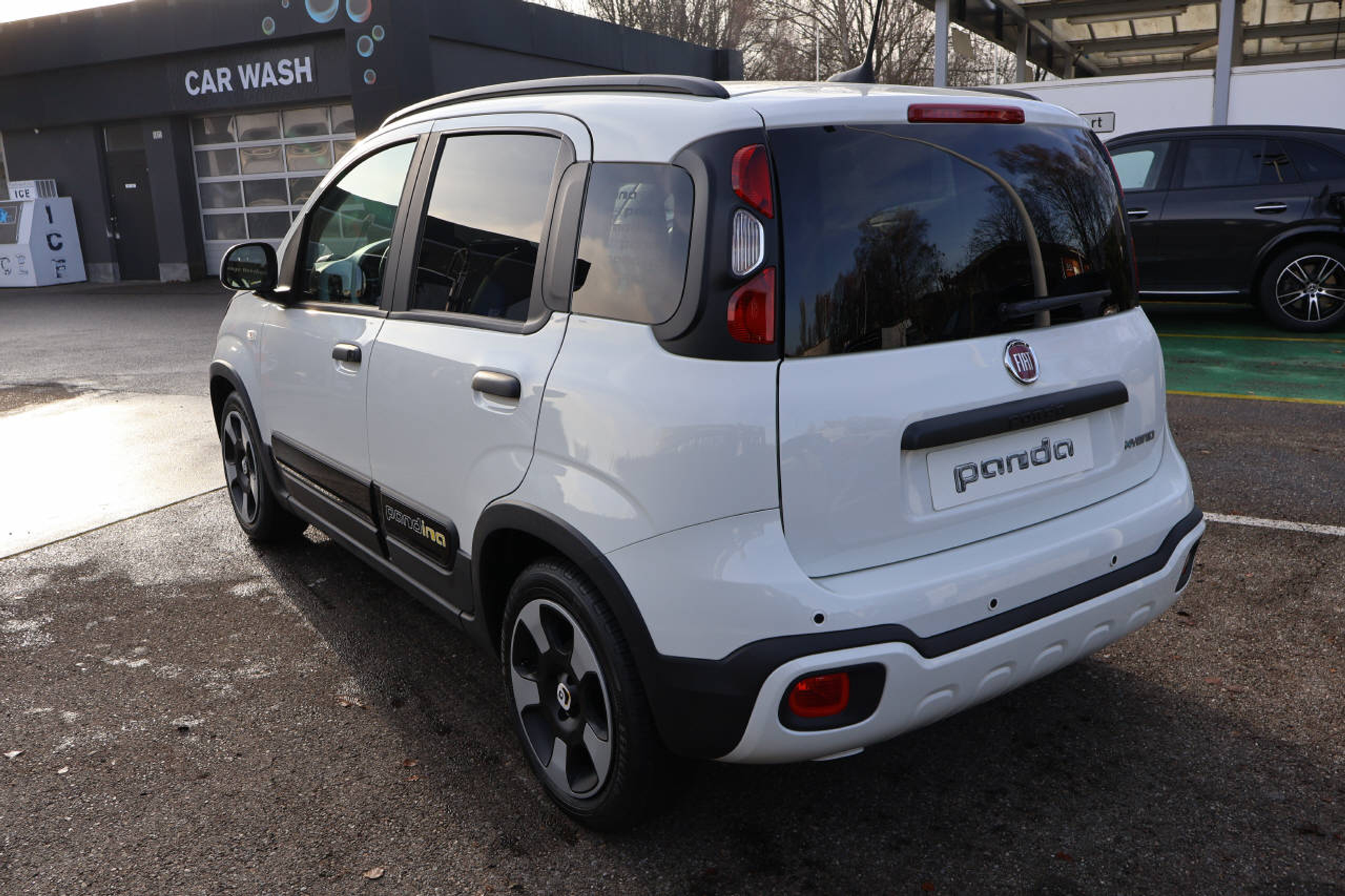 listing desktop thumbnail image 4