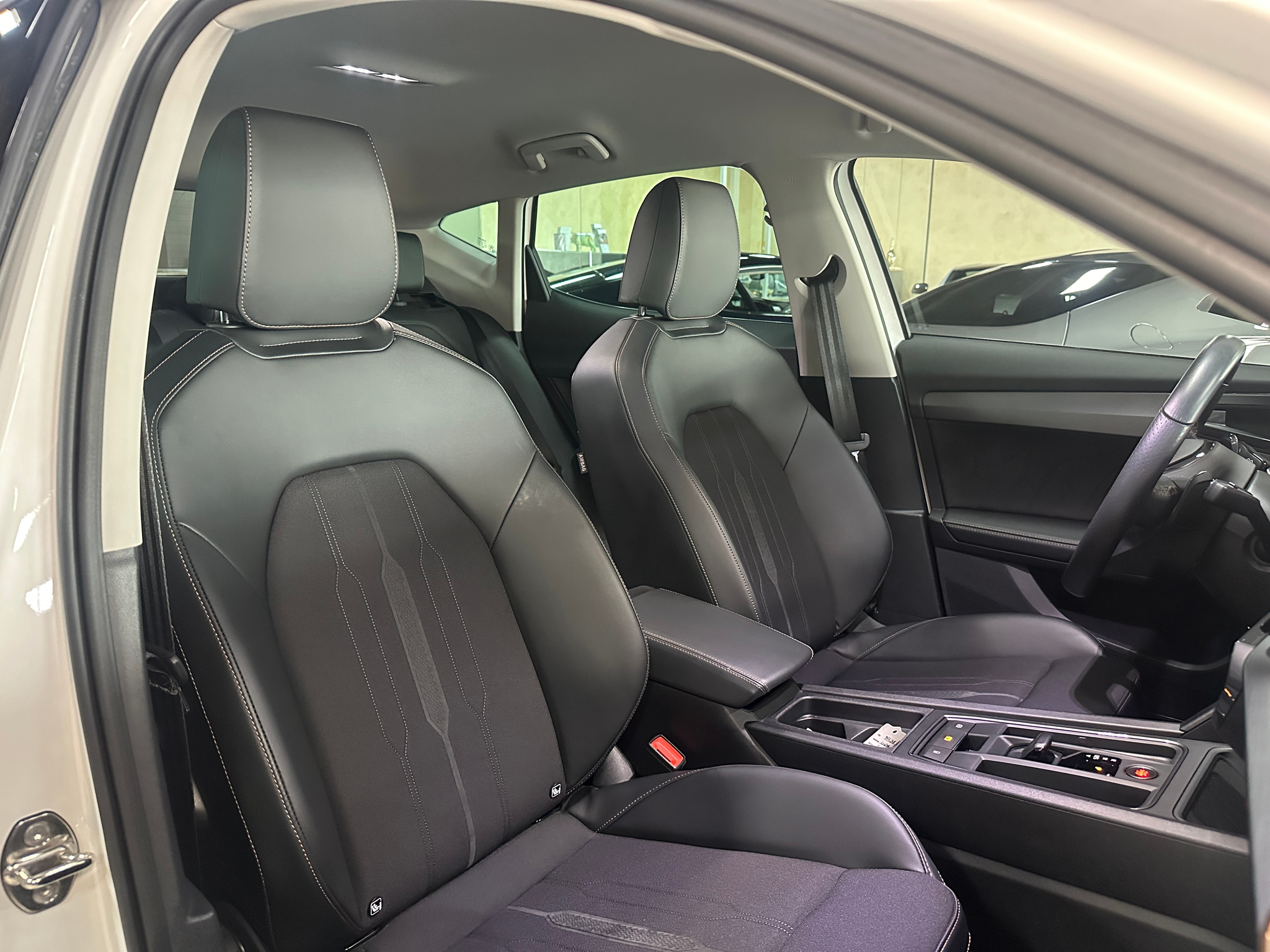 listing desktop thumbnail image 15