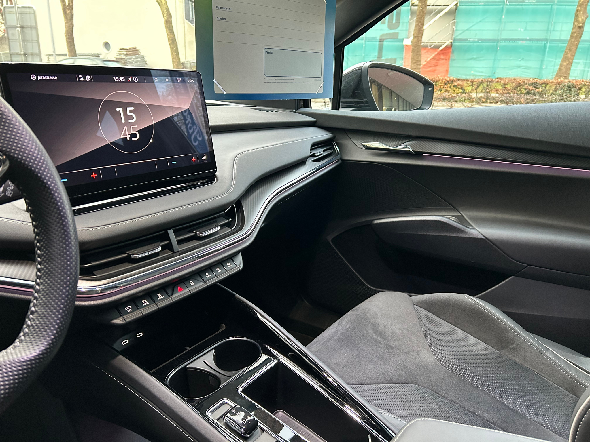 listing desktop thumbnail image 12