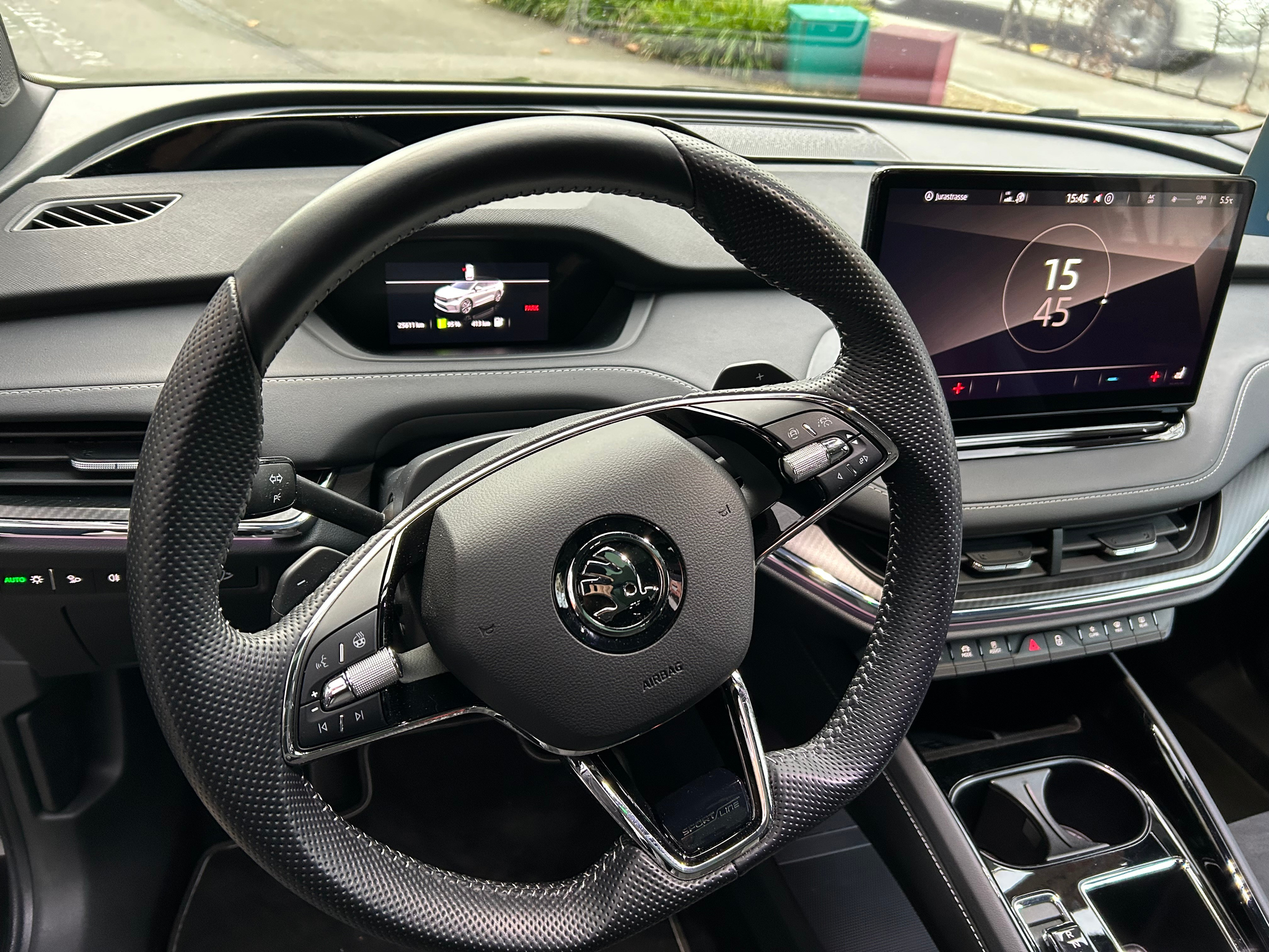 listing desktop thumbnail image 13