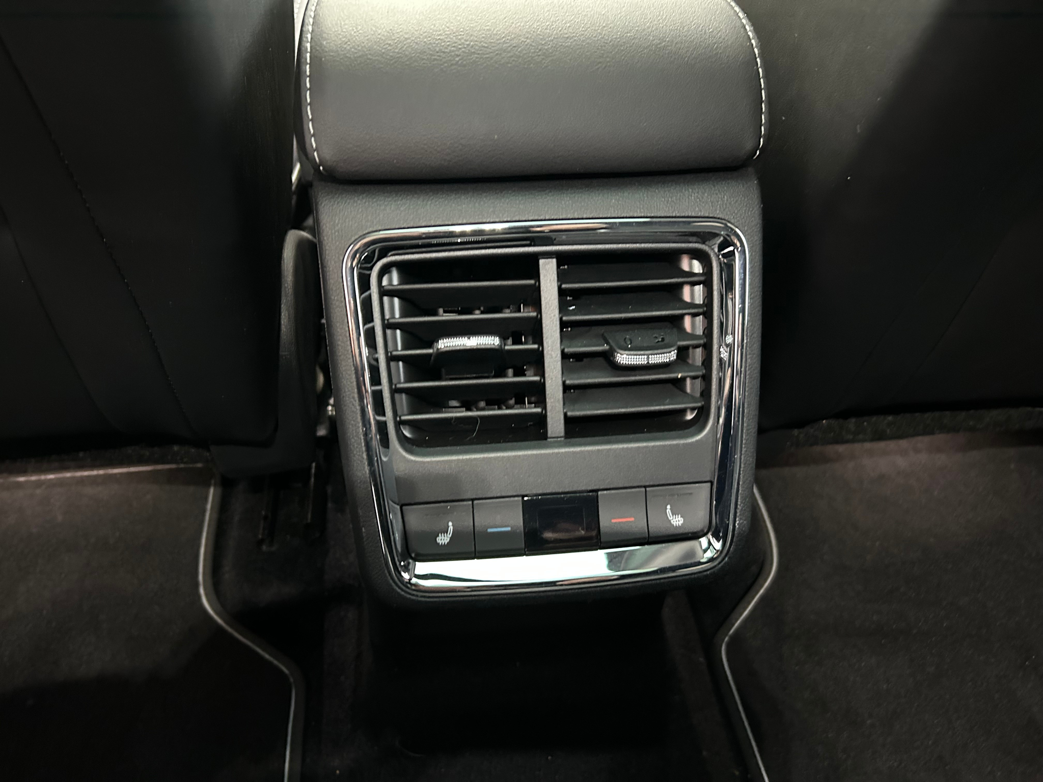 listing desktop thumbnail image 11