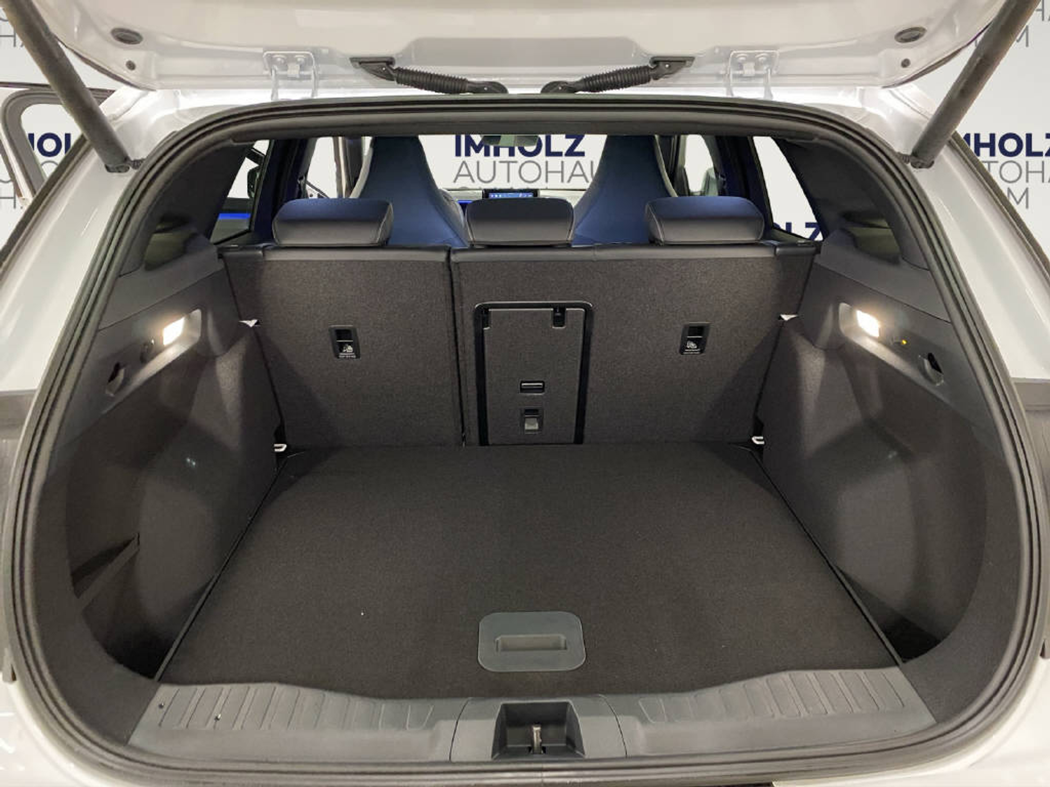 listing desktop thumbnail image 12