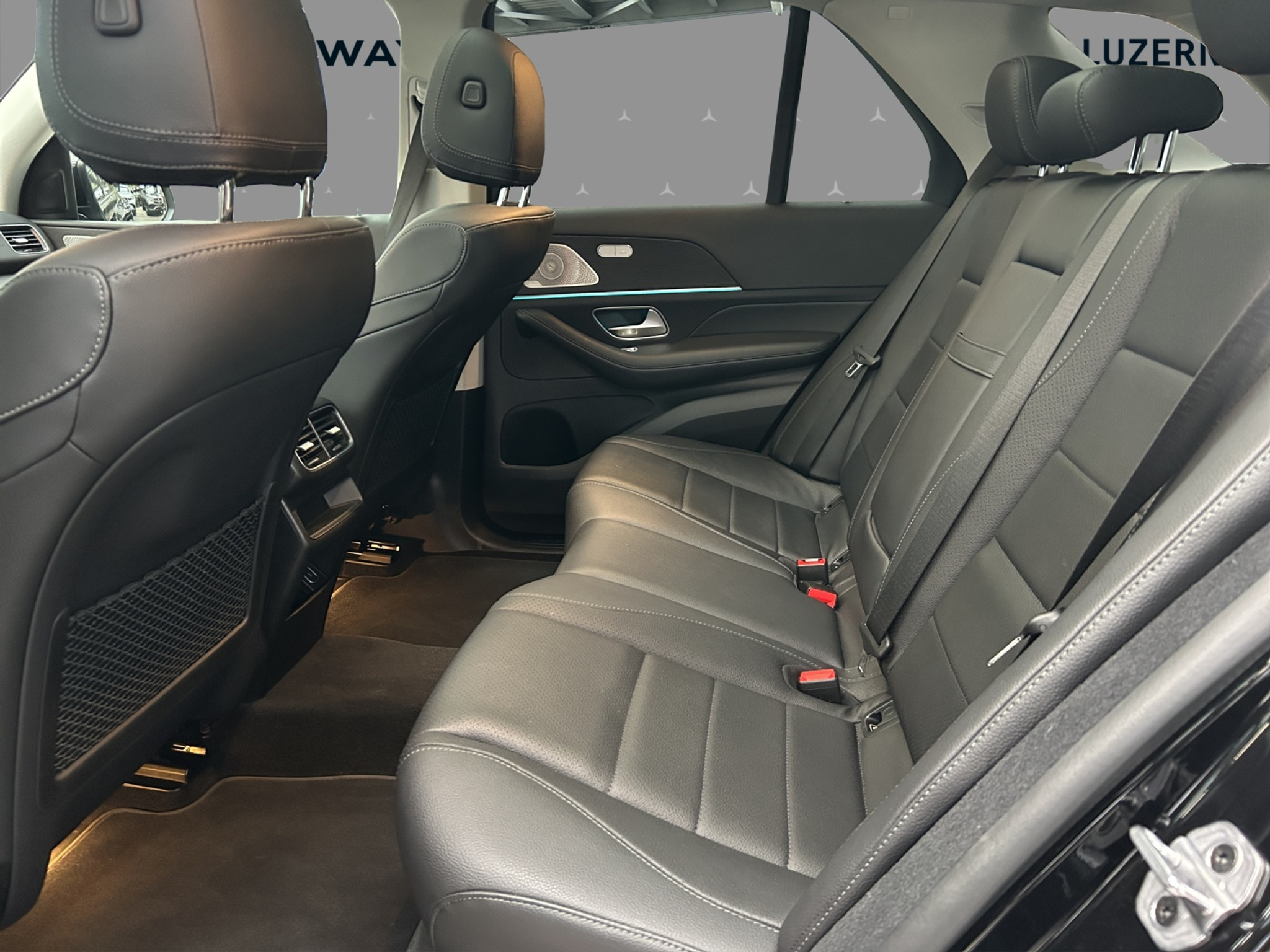 listing desktop thumbnail image 14