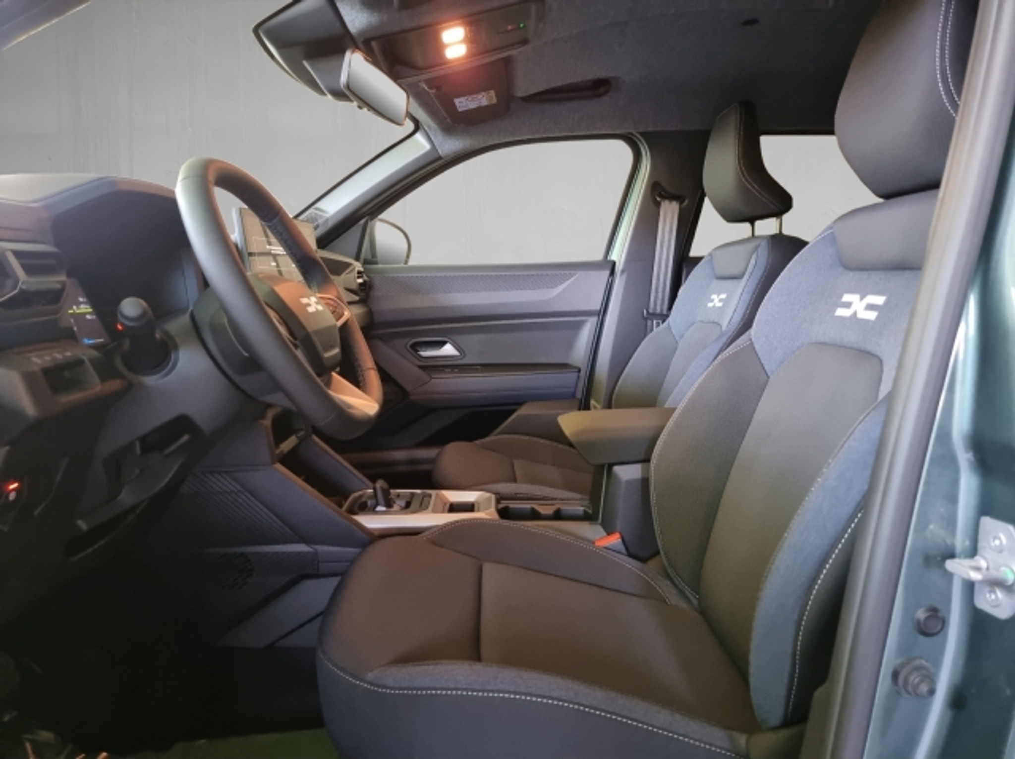 listing desktop thumbnail image 6