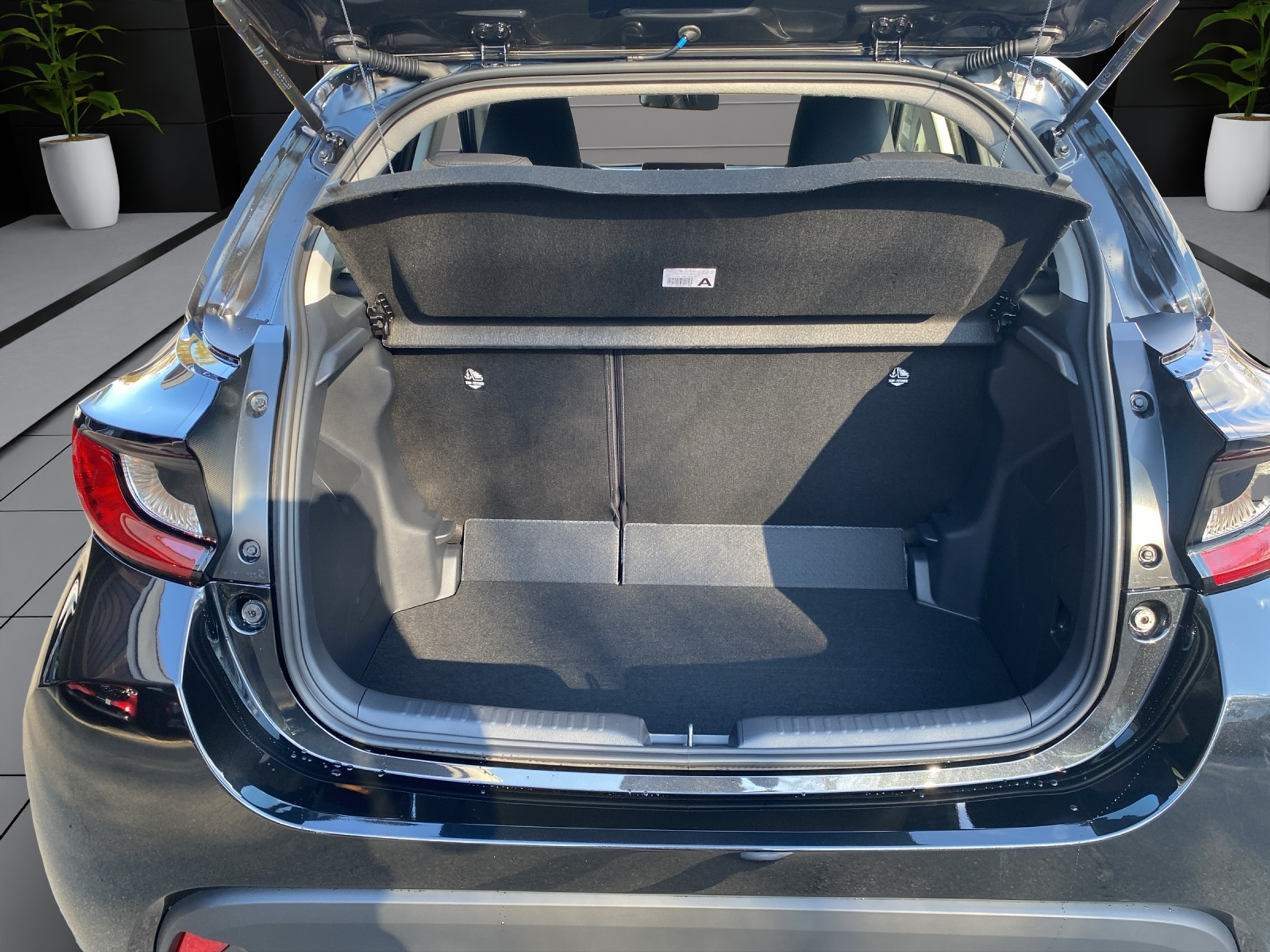 listing desktop thumbnail image 6