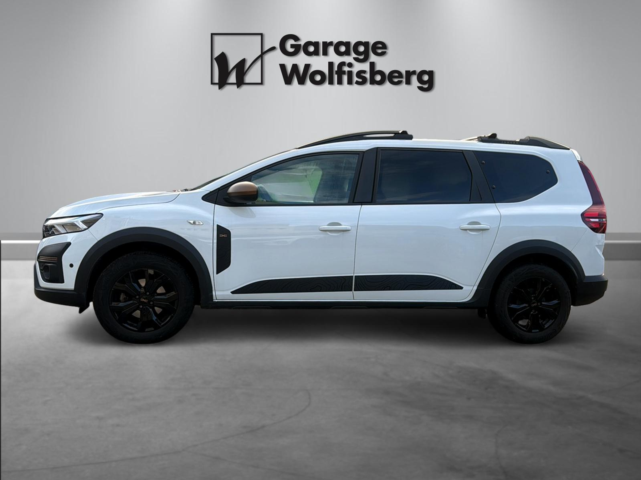 listing desktop thumbnail image 2