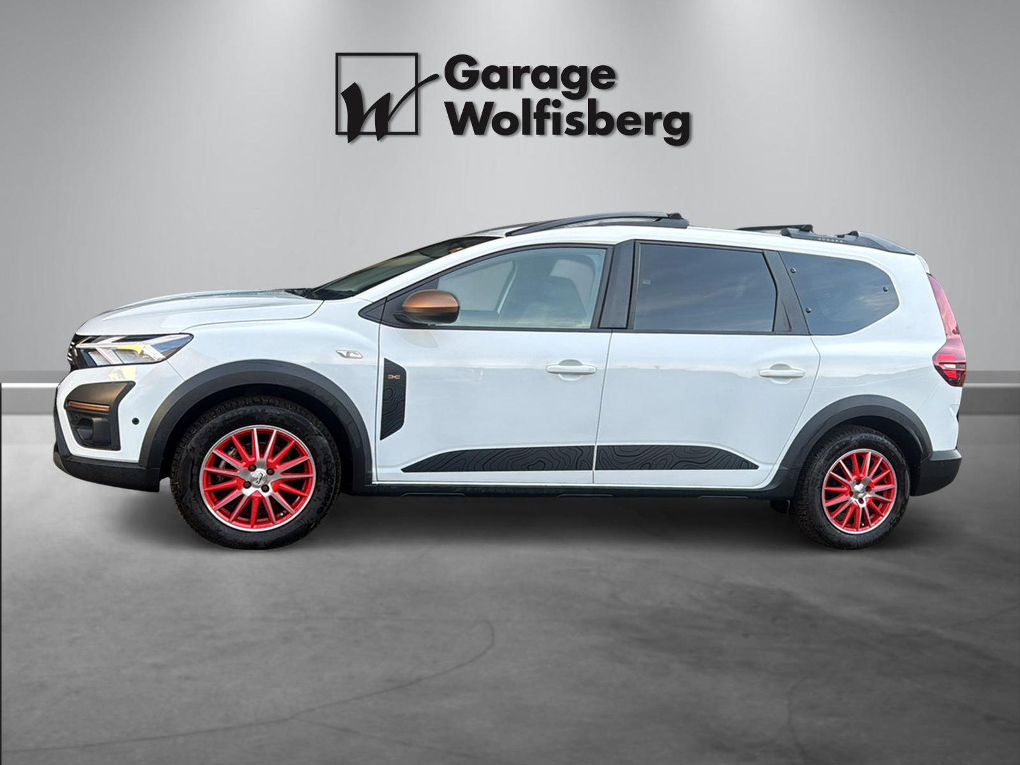 listing desktop thumbnail image 2