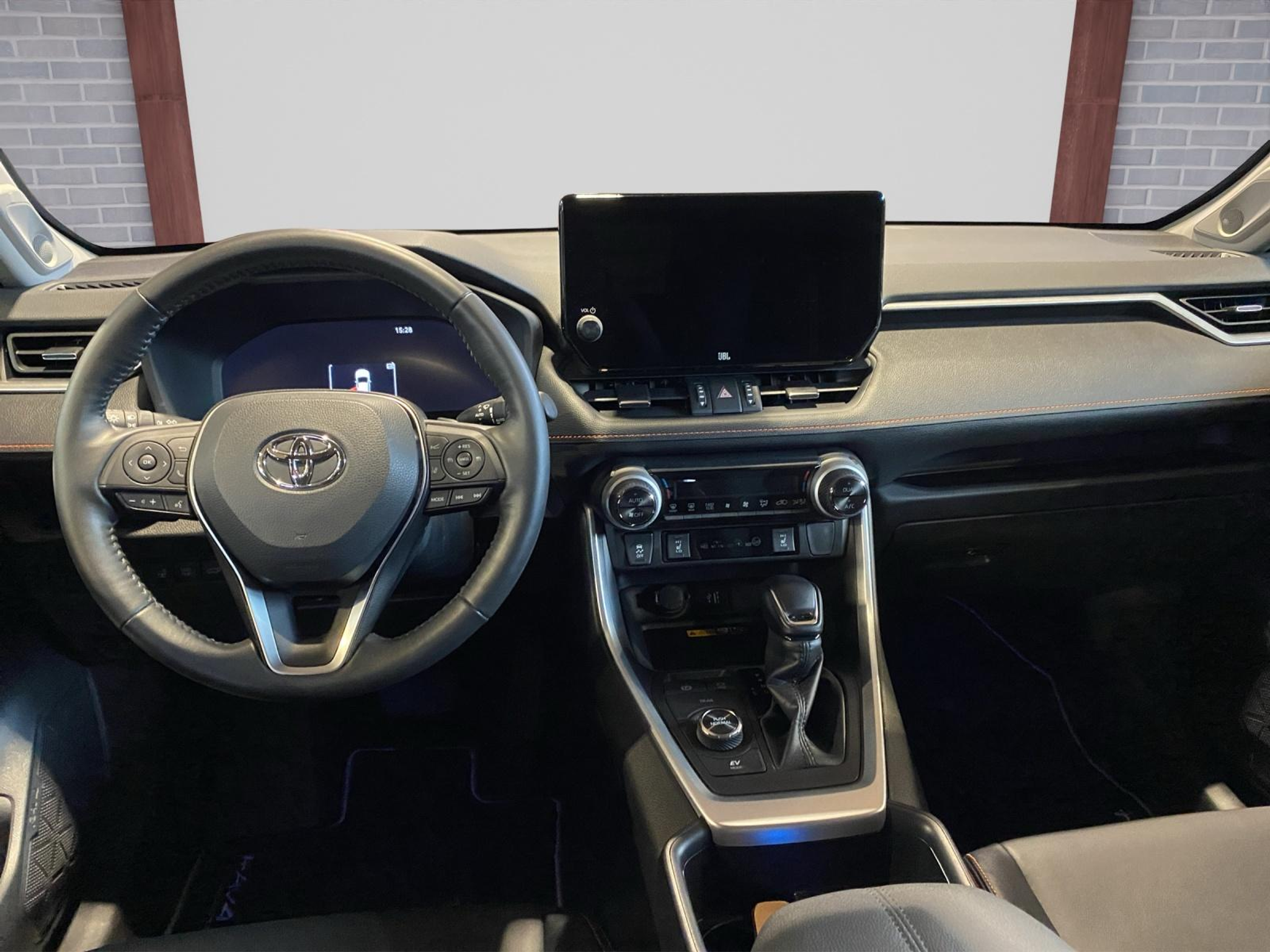 listing desktop thumbnail image 7