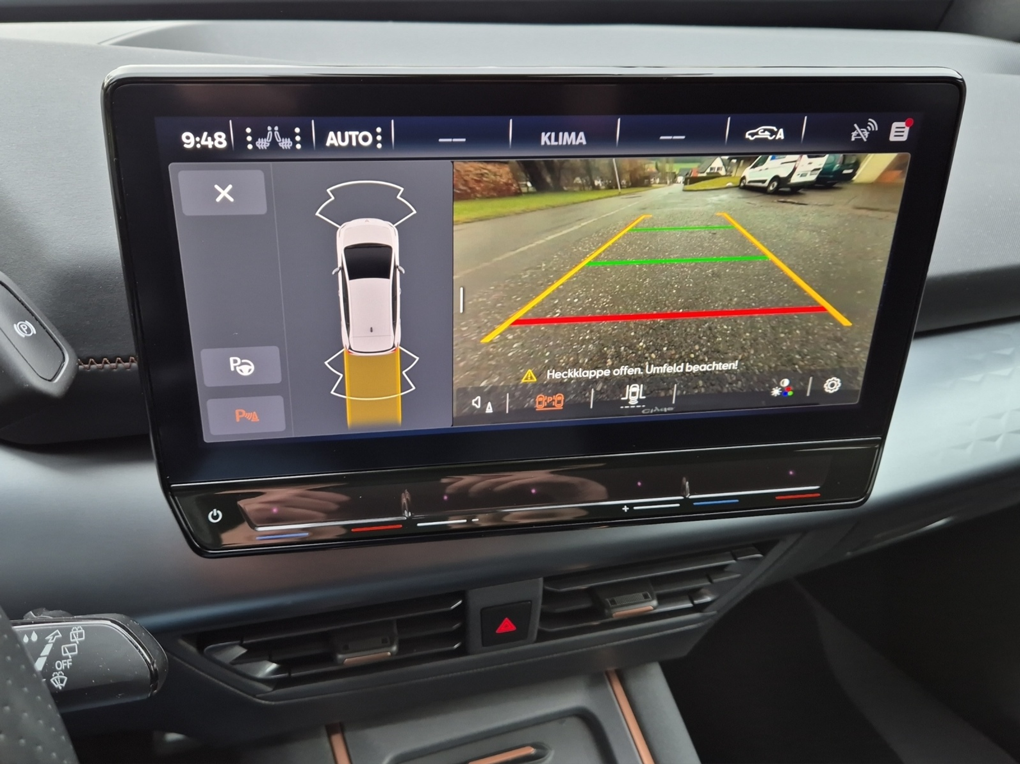 listing desktop thumbnail image 12