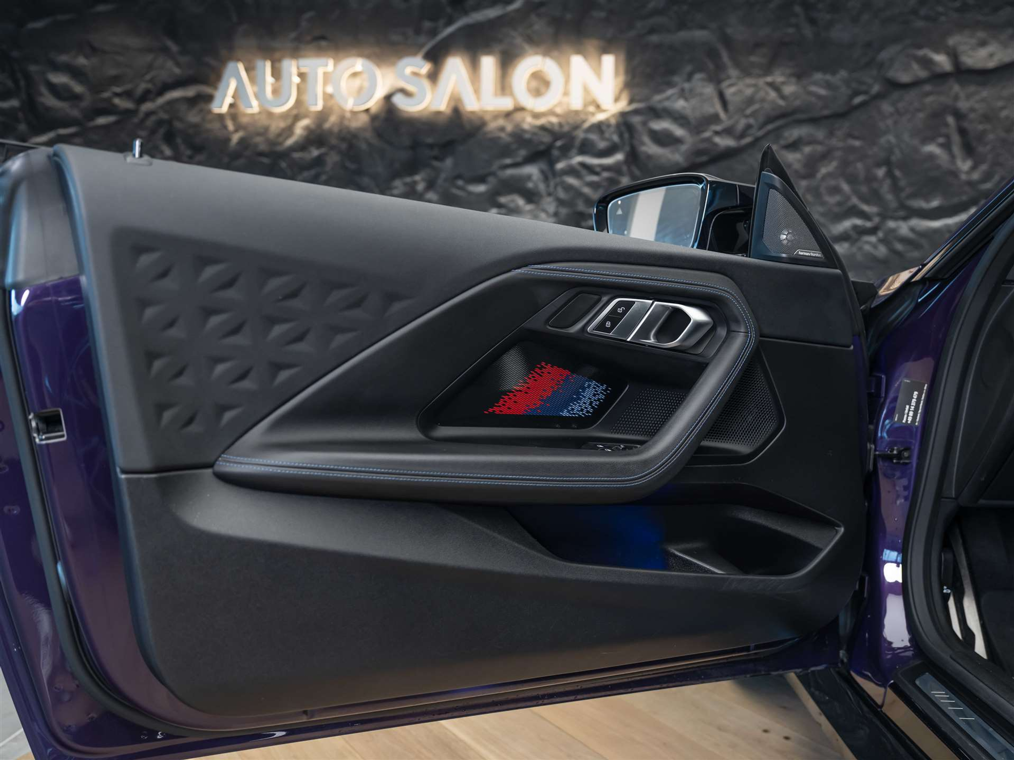 listing desktop thumbnail image 25