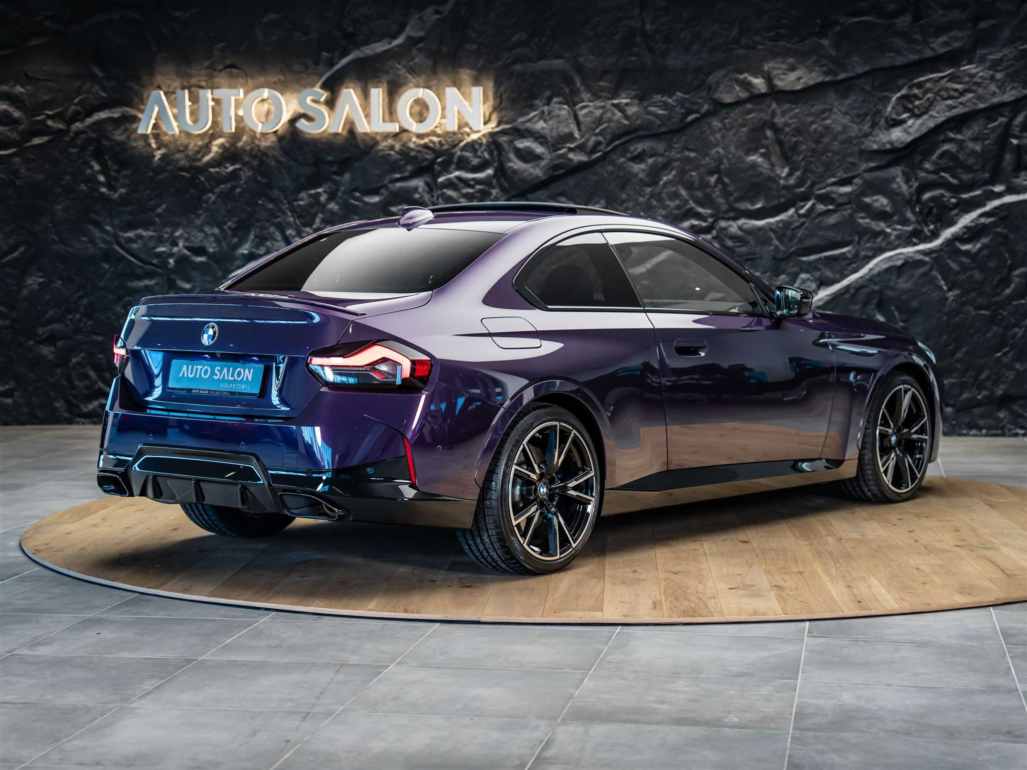 listing desktop thumbnail image 4