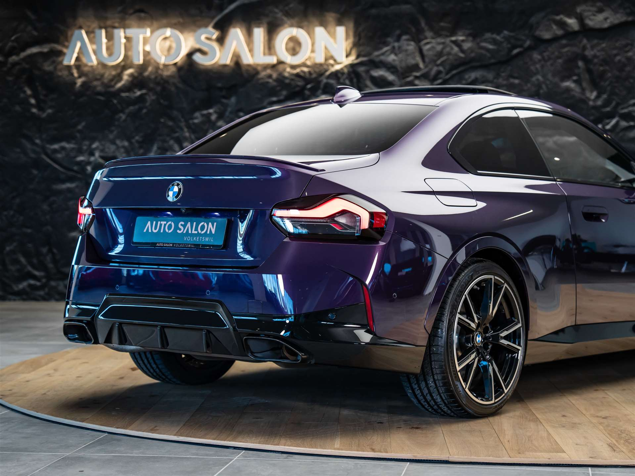 listing desktop thumbnail image 16