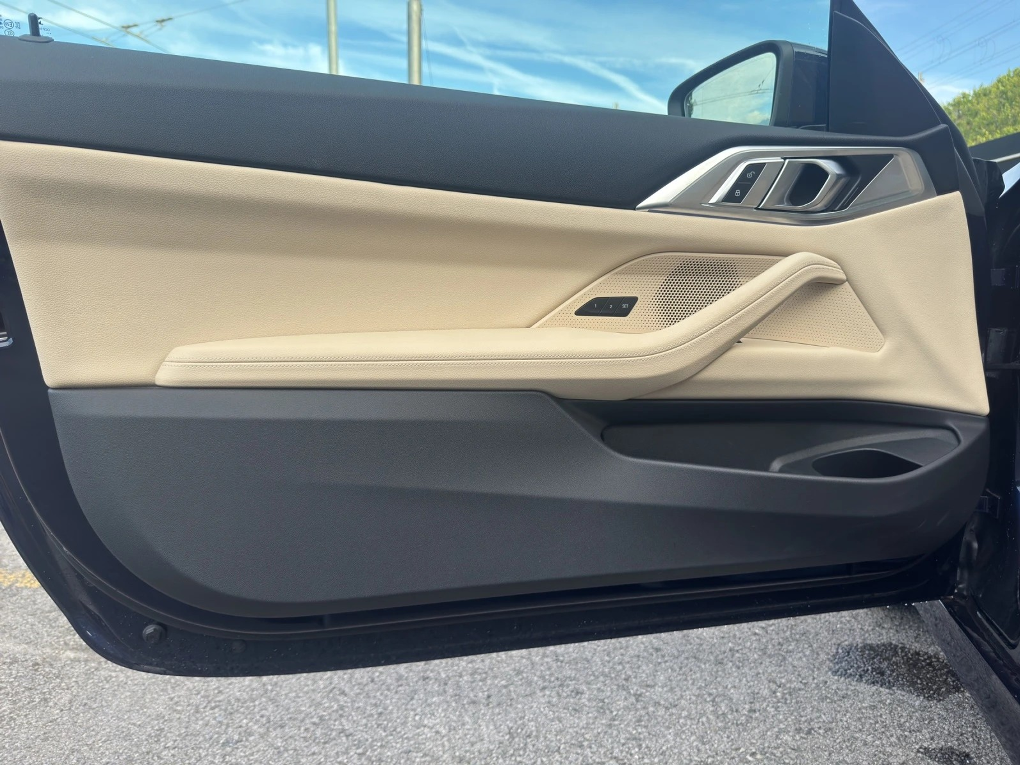 listing desktop thumbnail image 8