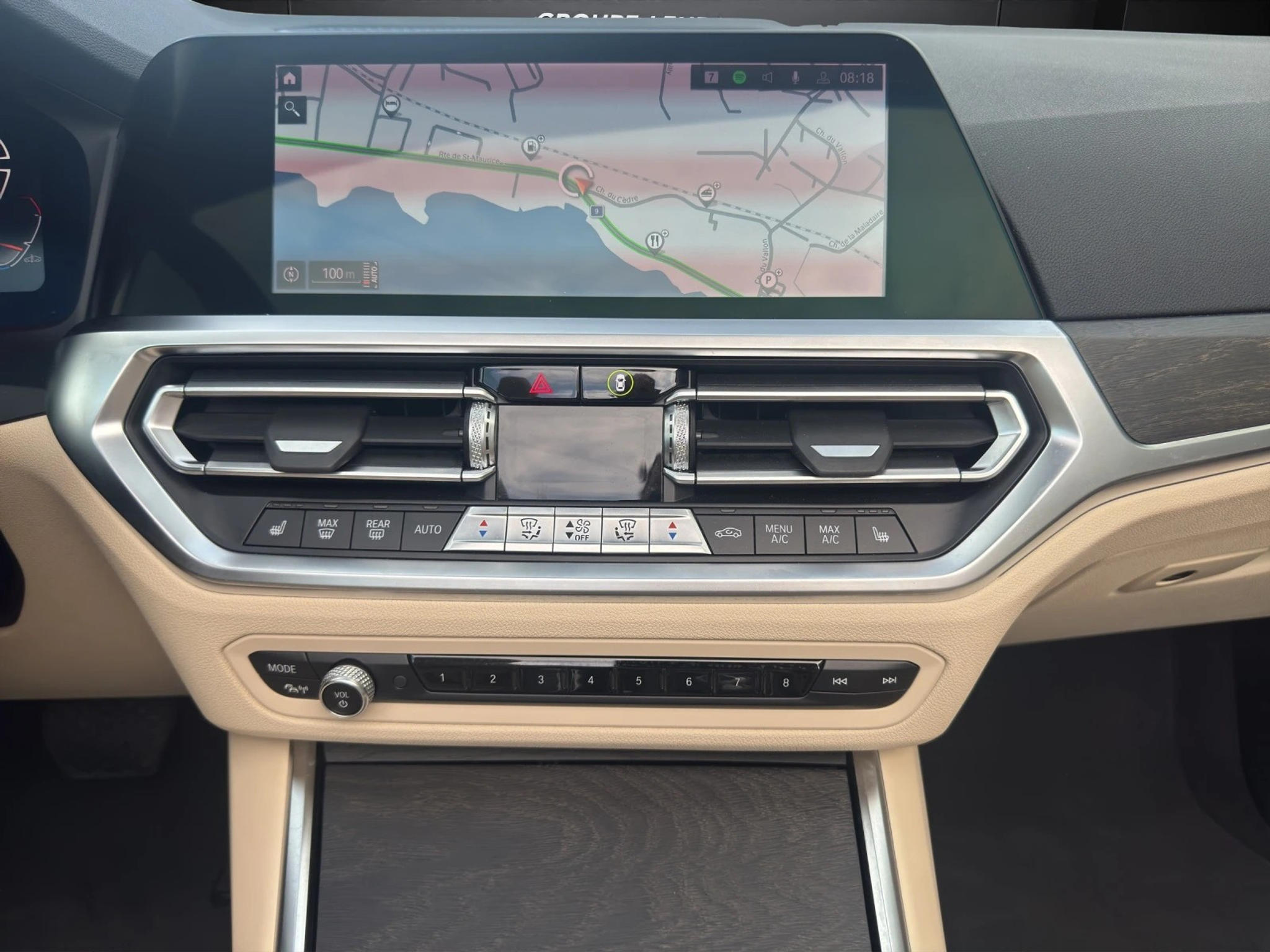 listing desktop thumbnail image 12