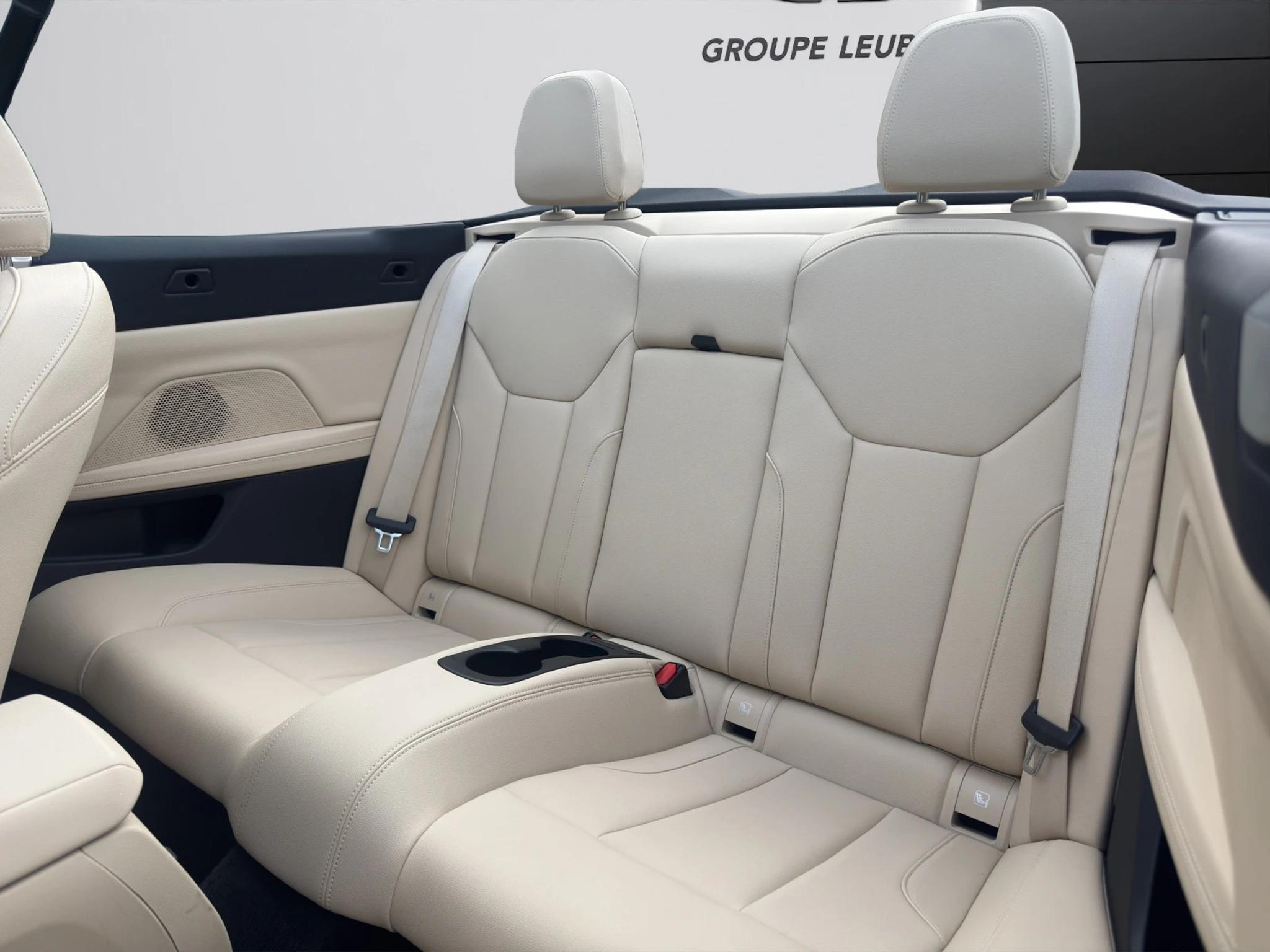 listing desktop thumbnail image 13