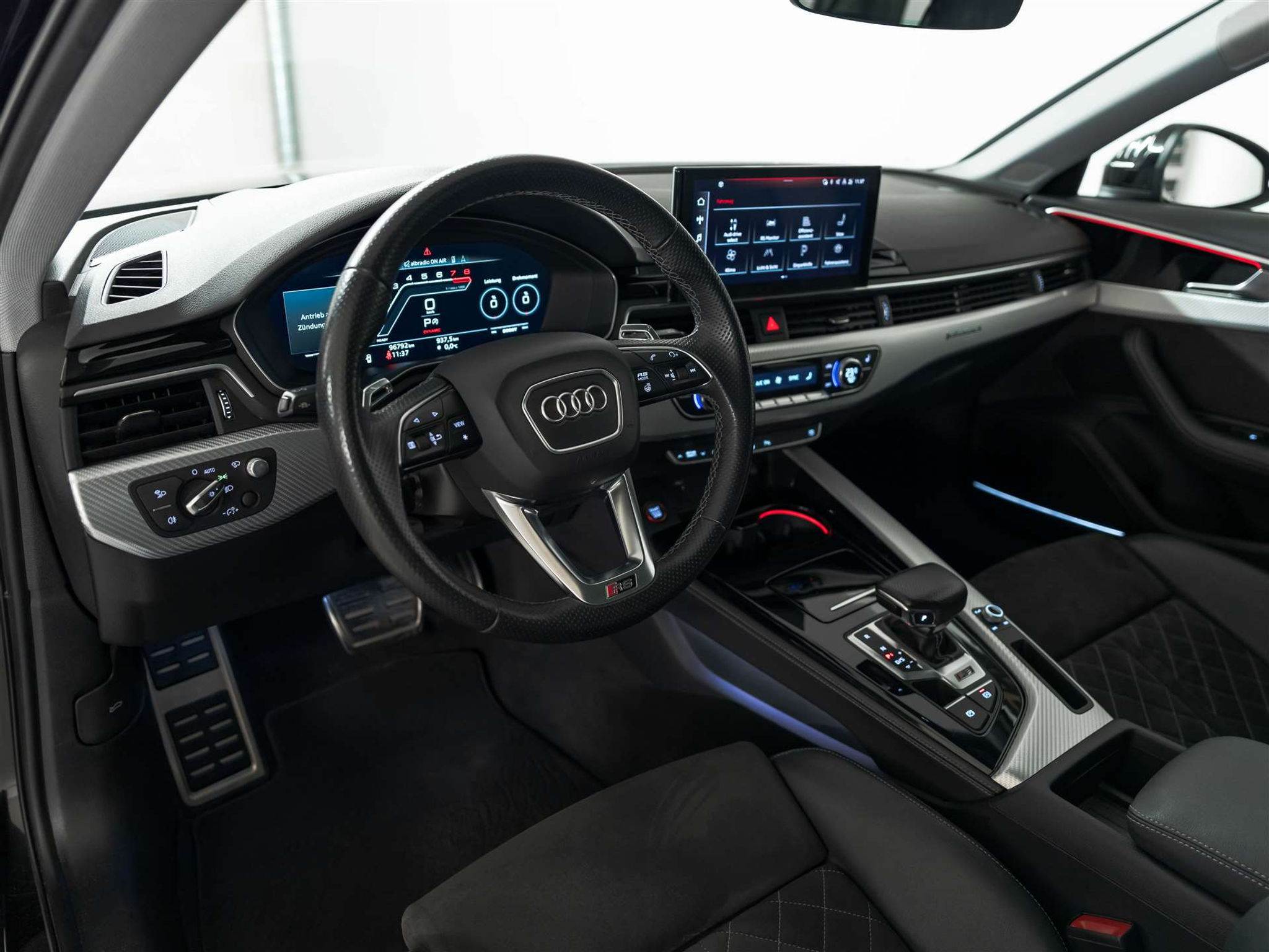 listing desktop thumbnail image 9