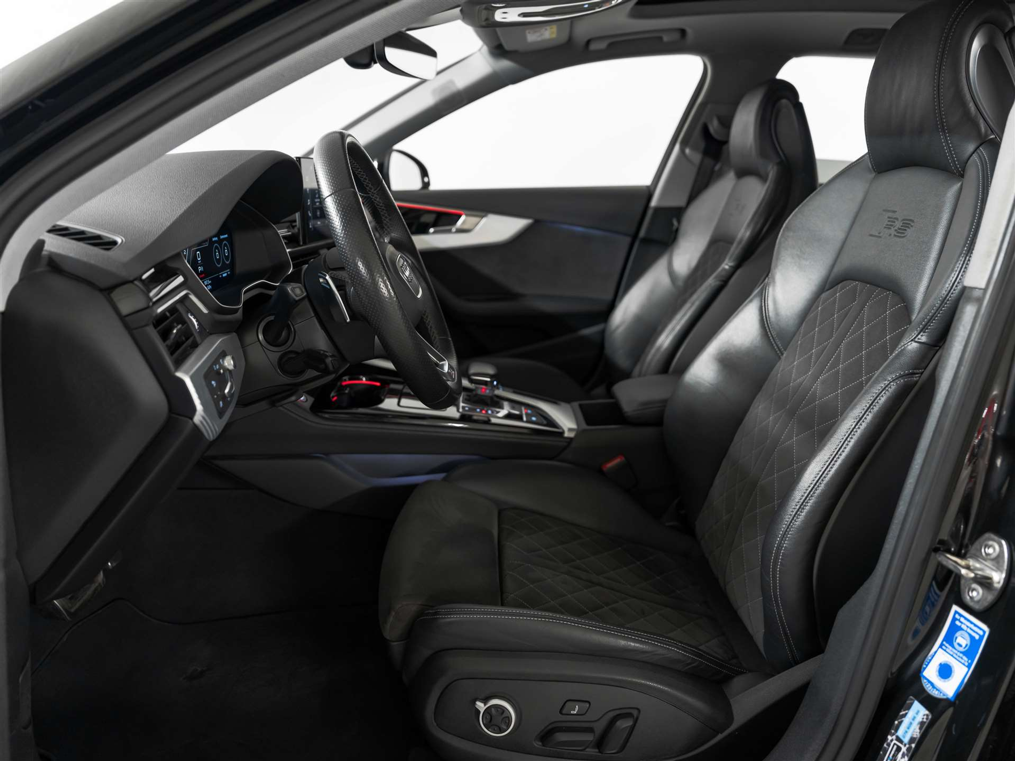 listing desktop thumbnail image 10