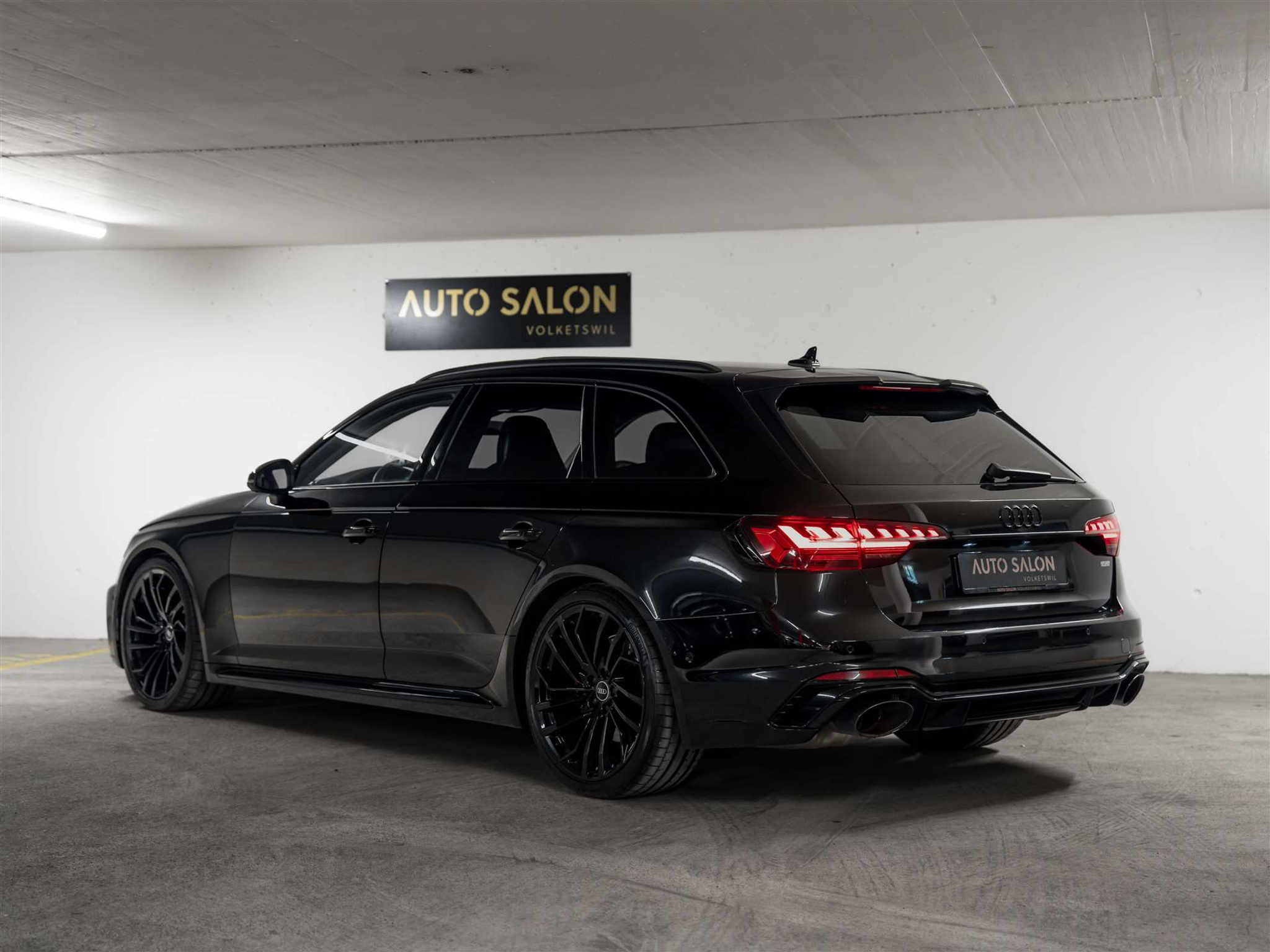 listing desktop thumbnail image 3