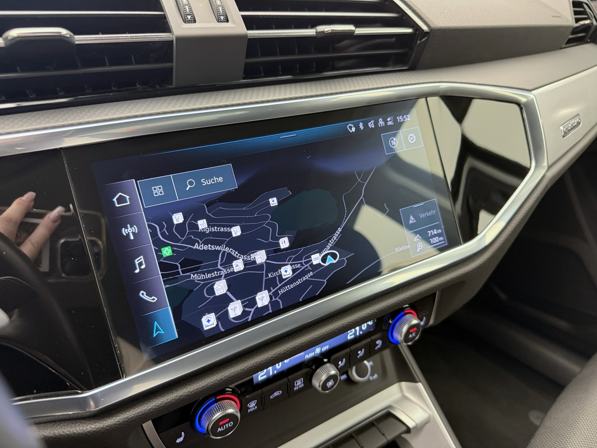 listing desktop thumbnail image 14