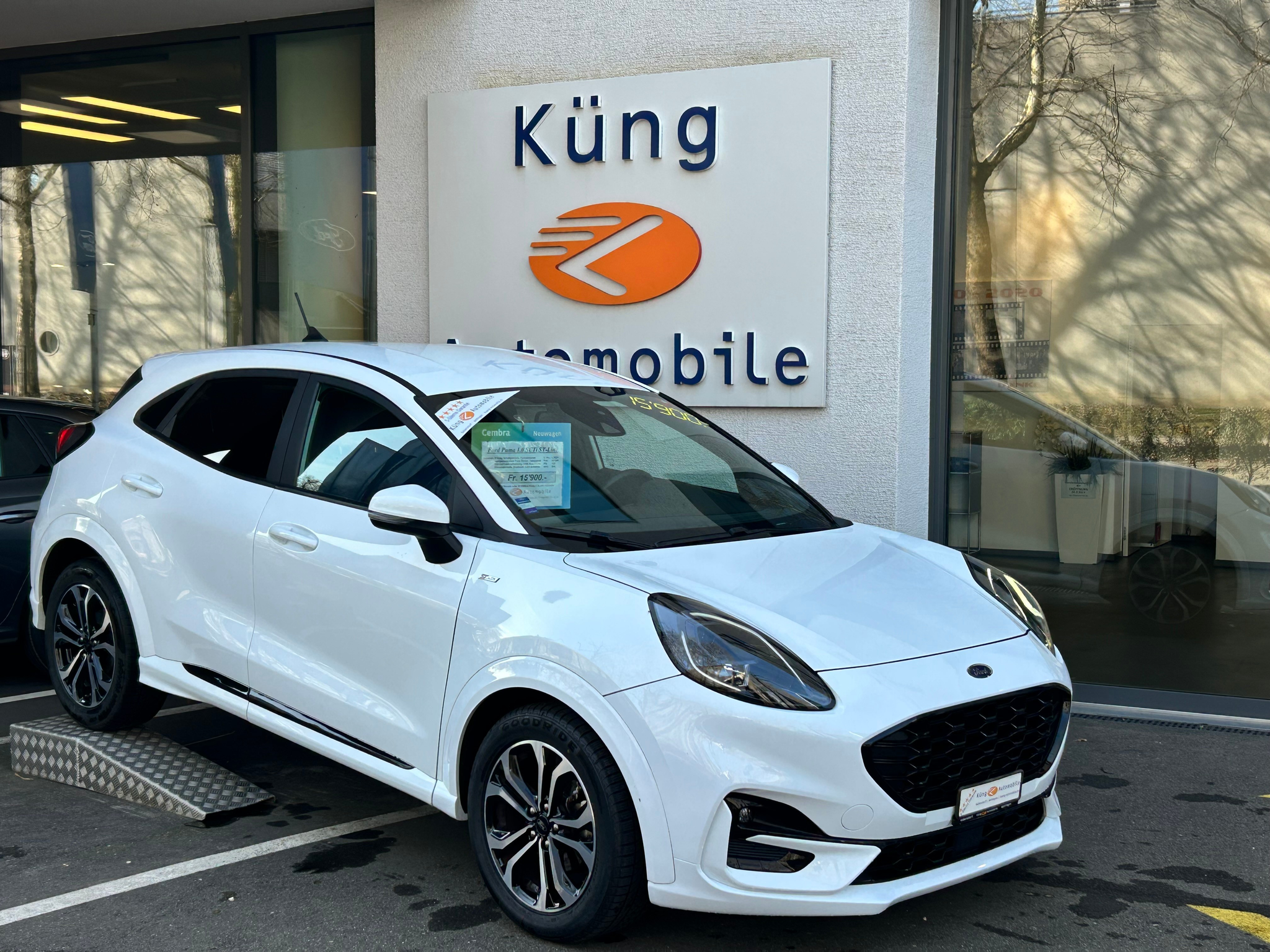 listing desktop thumbnail image 1