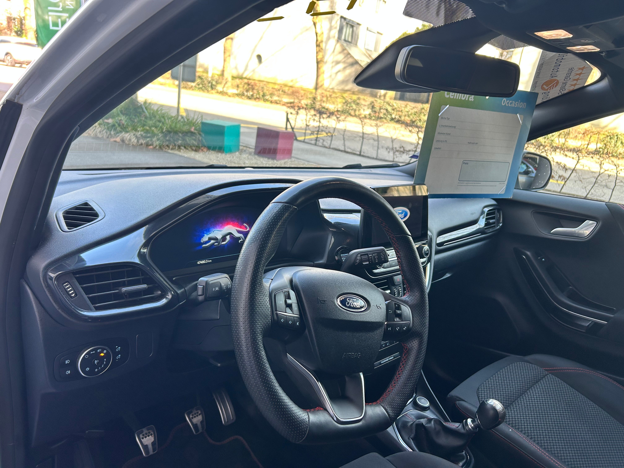 listing desktop thumbnail image 6