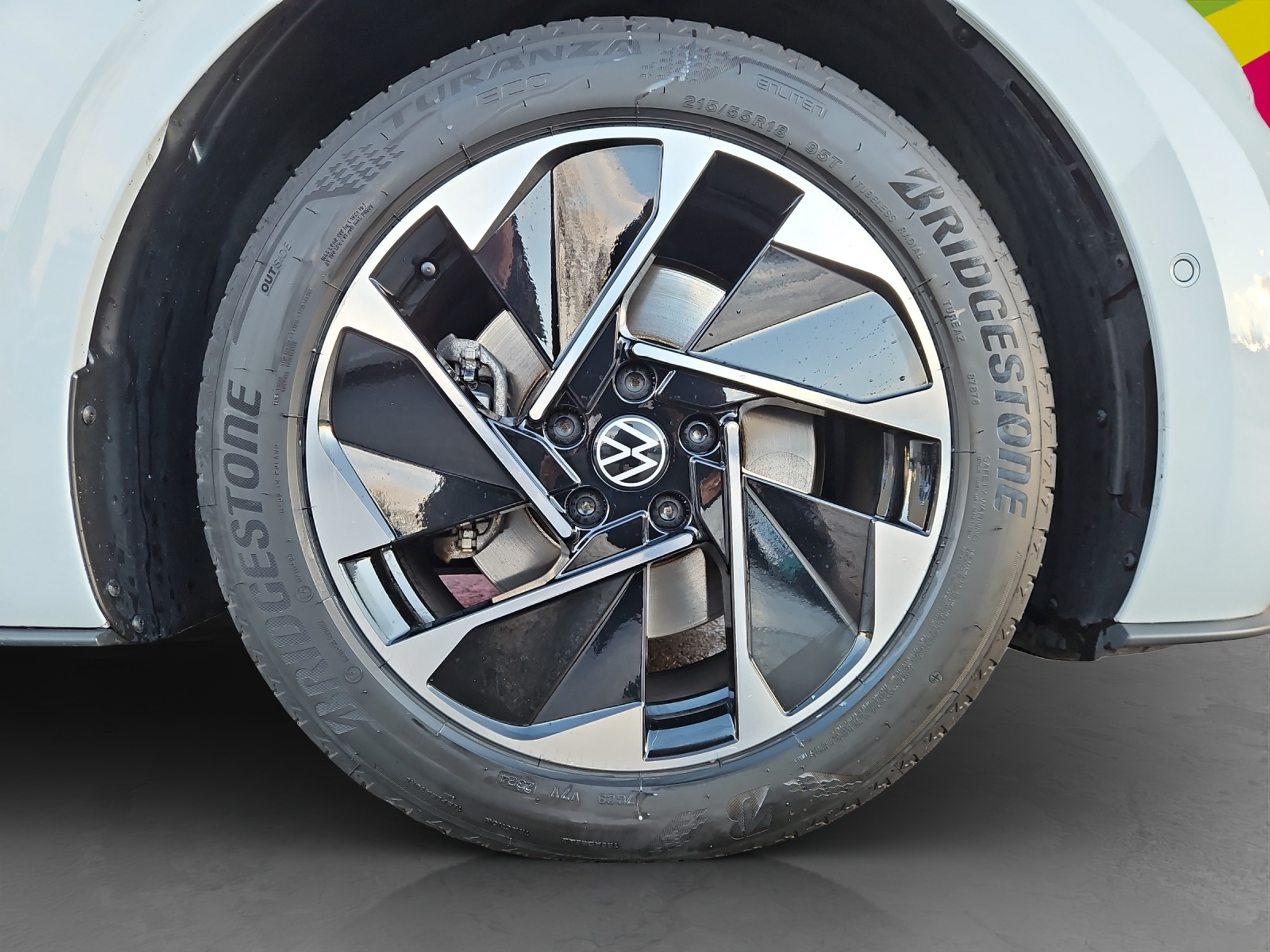 listing desktop thumbnail image 11