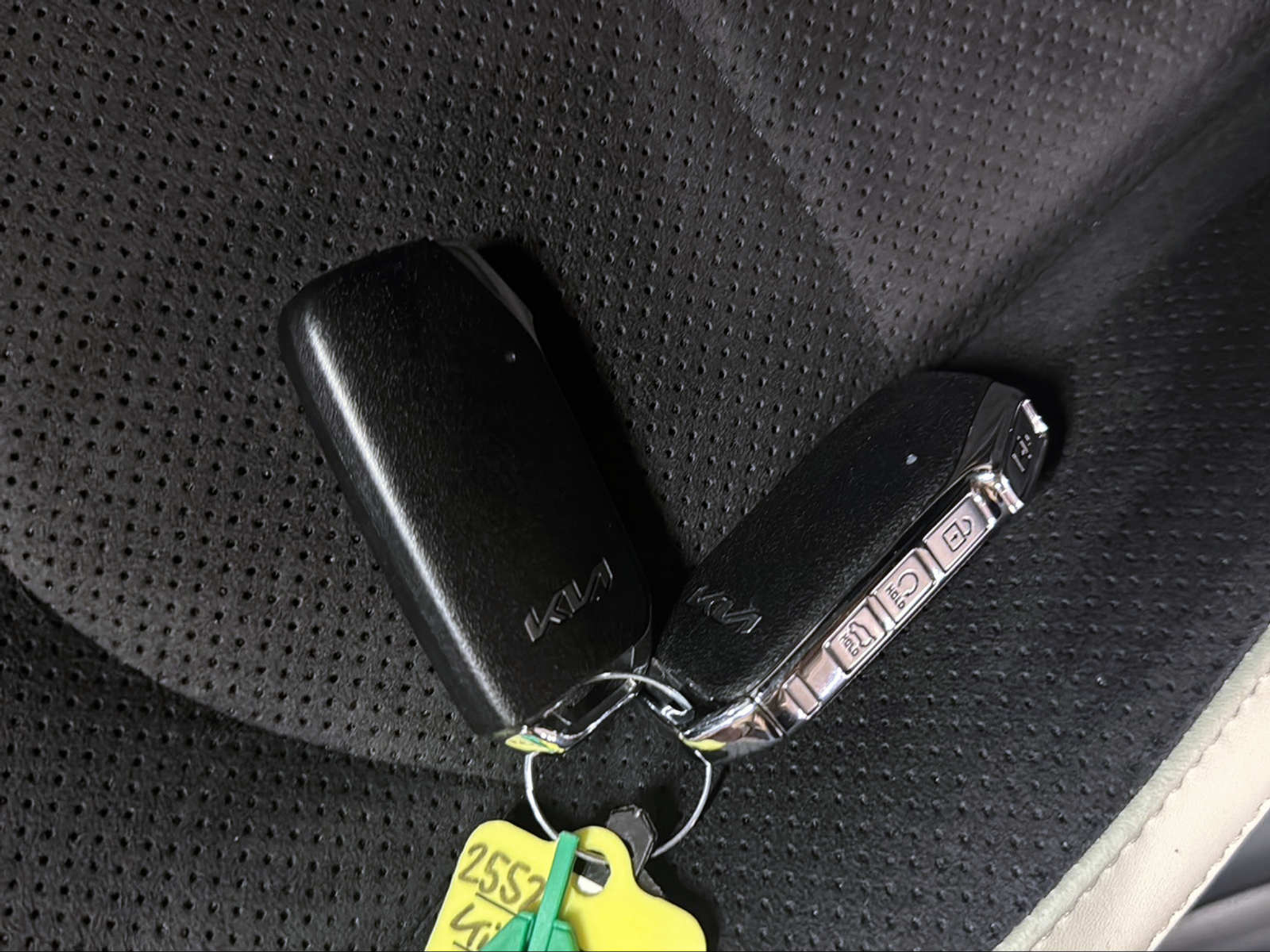 listing desktop thumbnail image 30