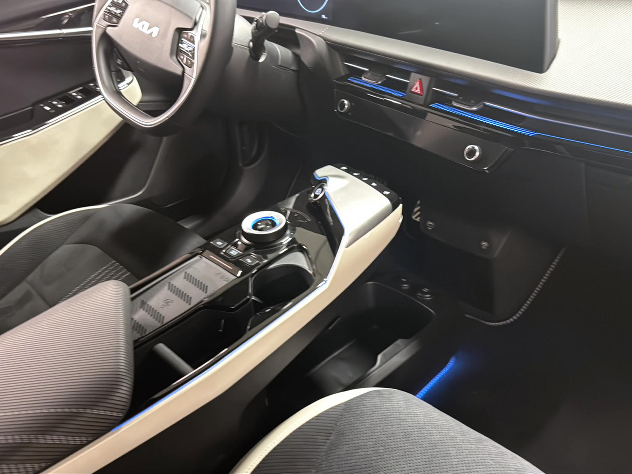 listing desktop thumbnail image 24