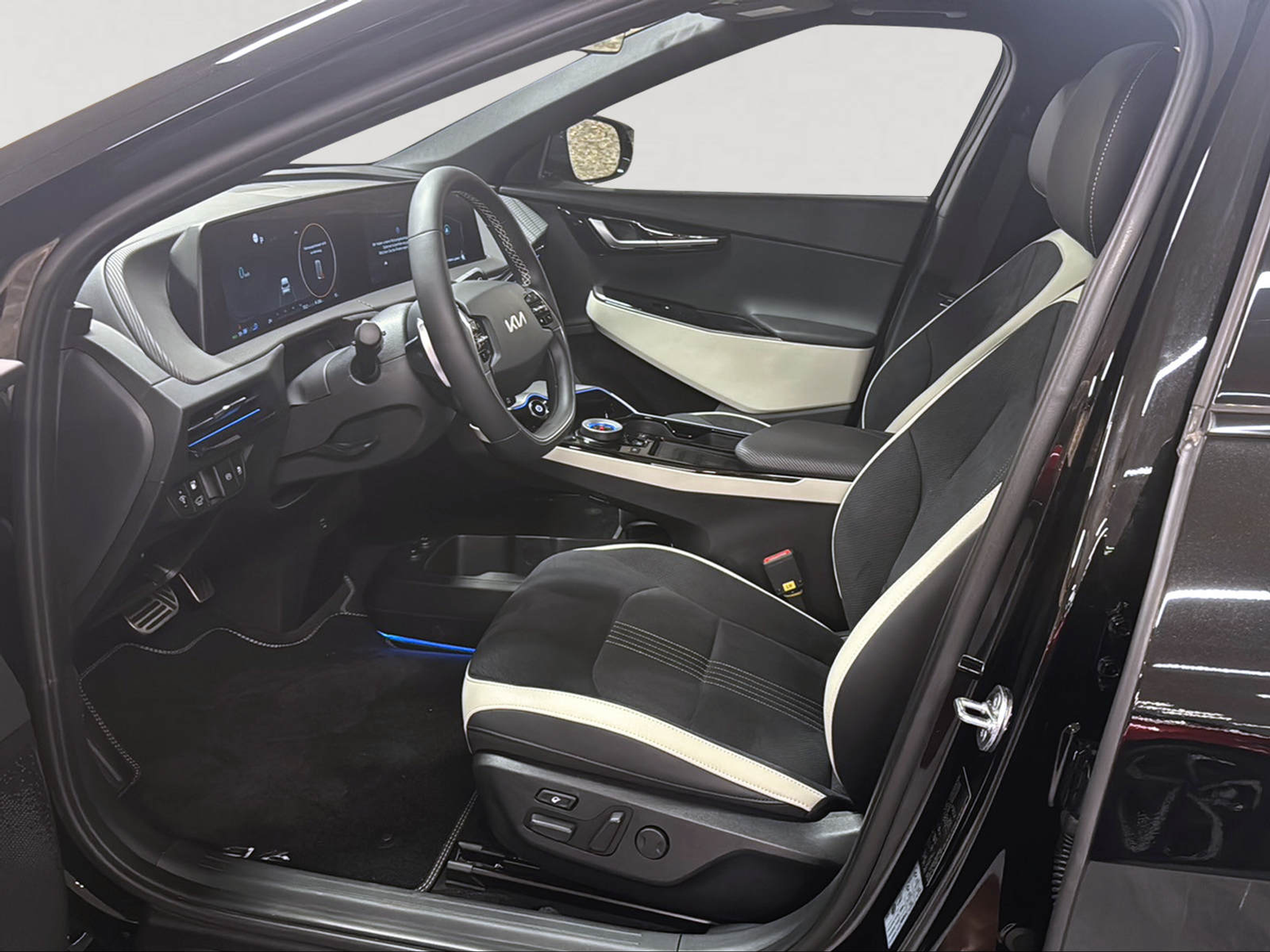 listing desktop thumbnail image 9