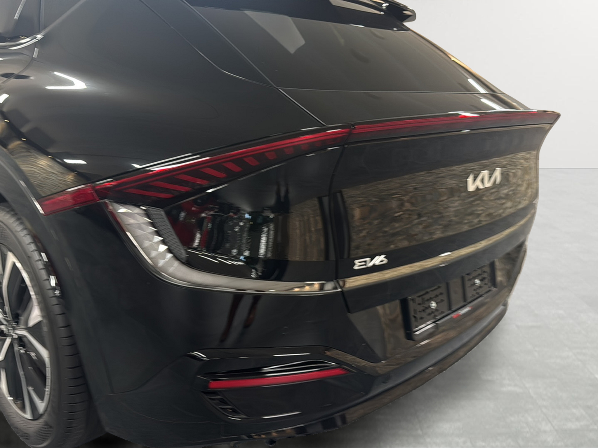 listing desktop thumbnail image 17