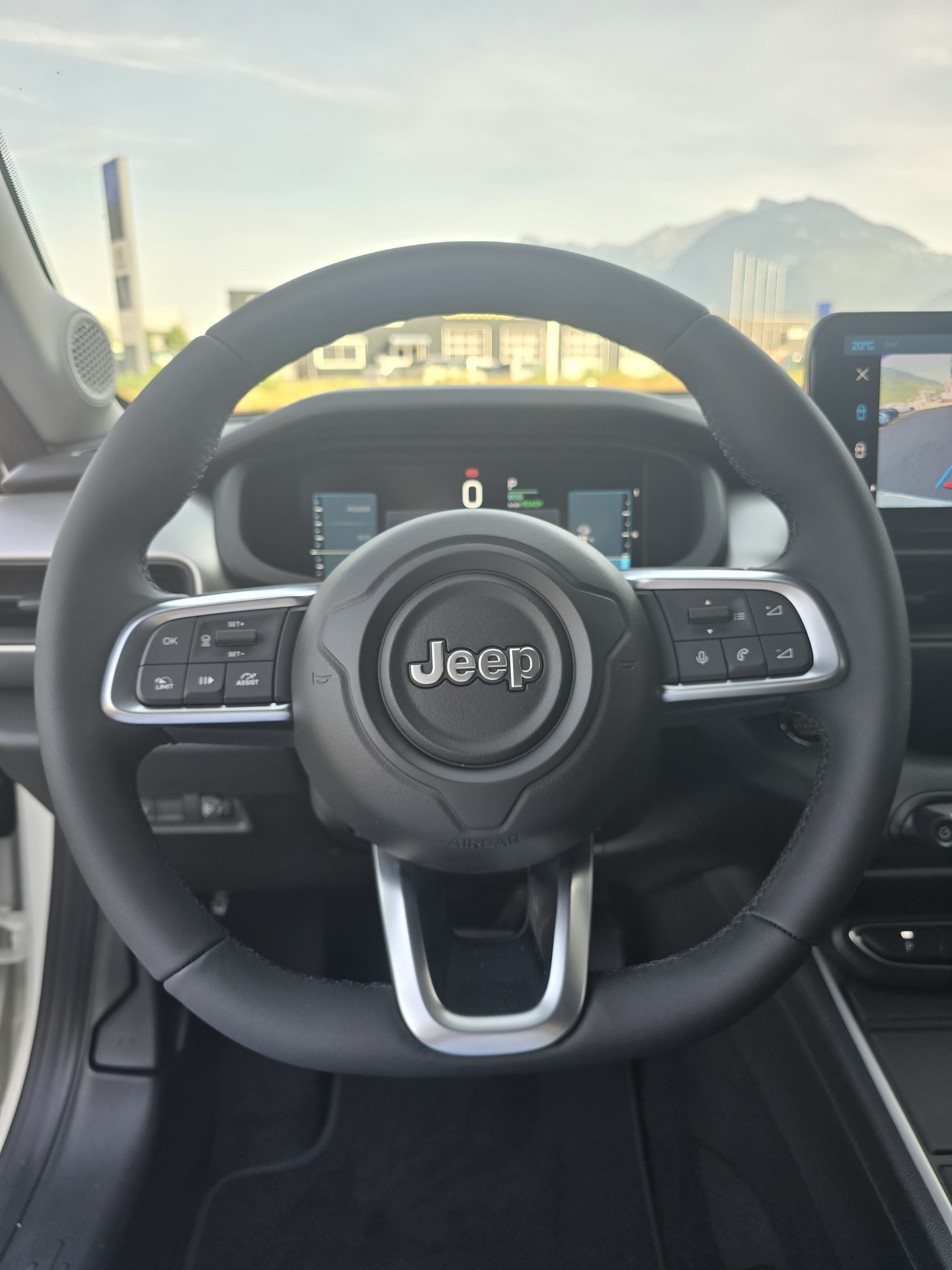 listing desktop thumbnail image 9