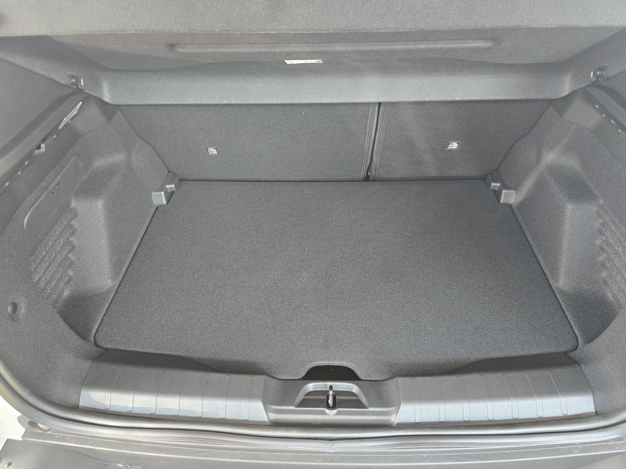 listing desktop thumbnail image 19