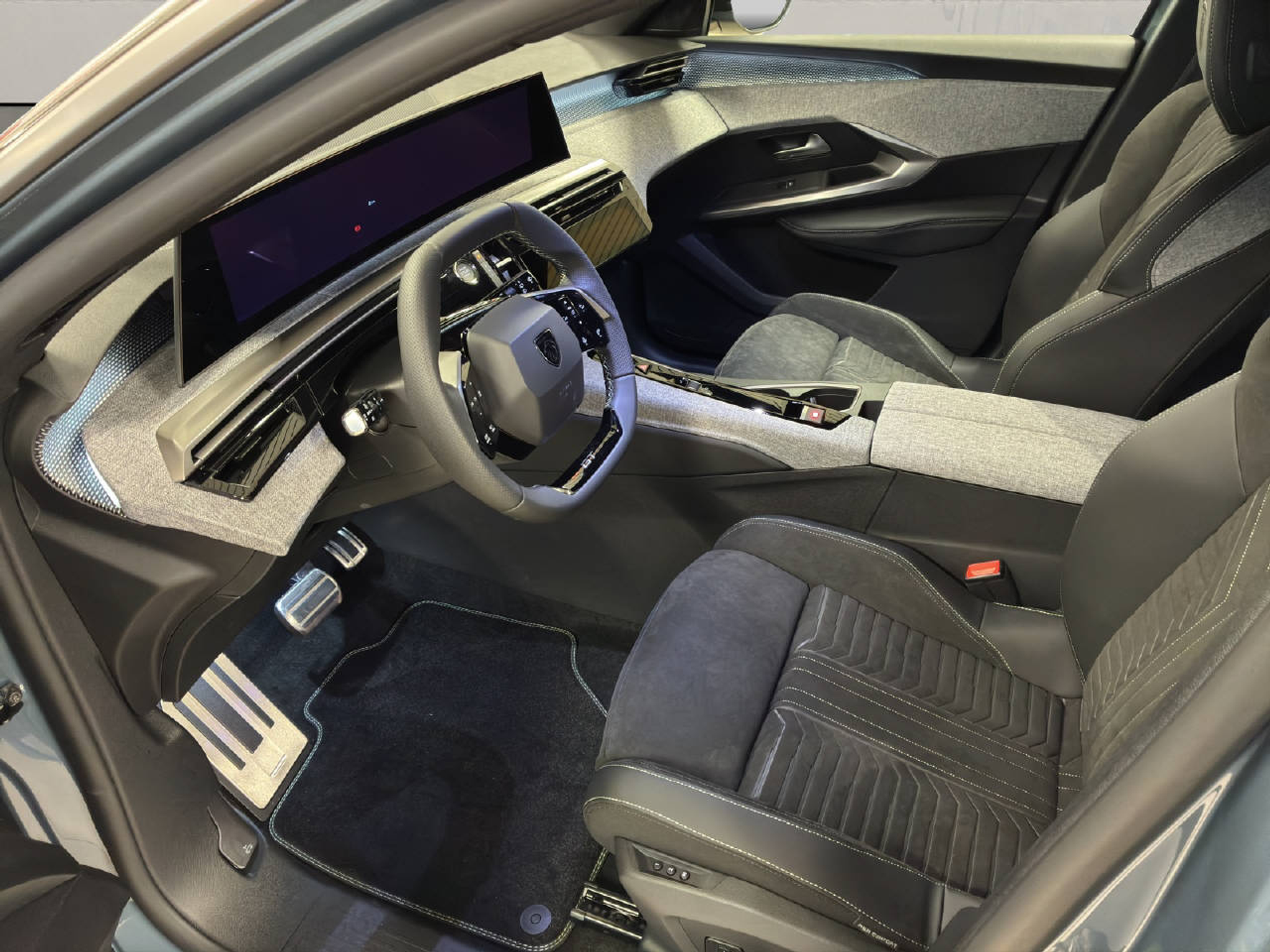 listing desktop thumbnail image 5